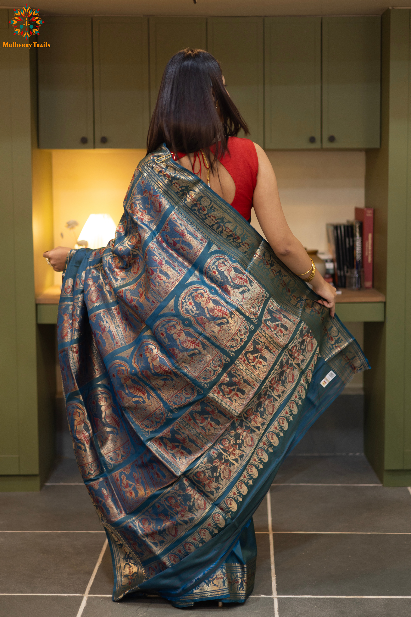 Bishnupadi: Pure Silk Swarnachari Baluchari_Peacock Blue
