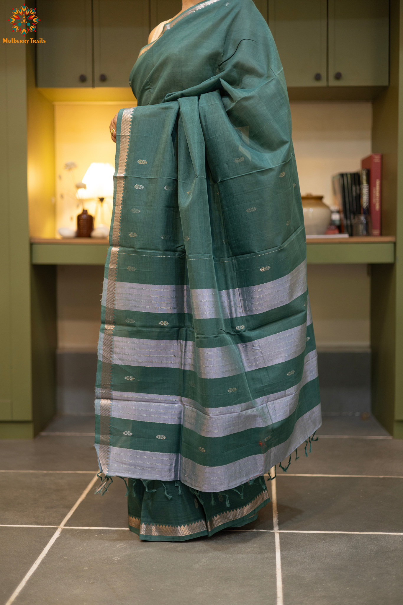 Neera: Mangalgiri Cotton Silk Saree_Green