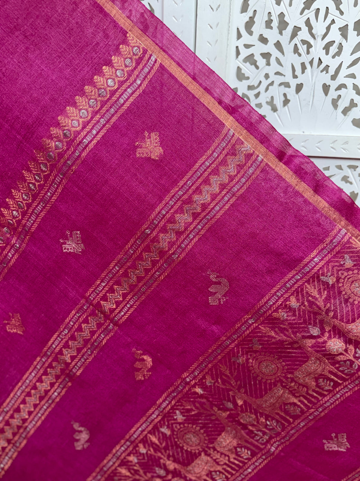 Meghana: Premiun Tusser silk Saree_pink deer motif