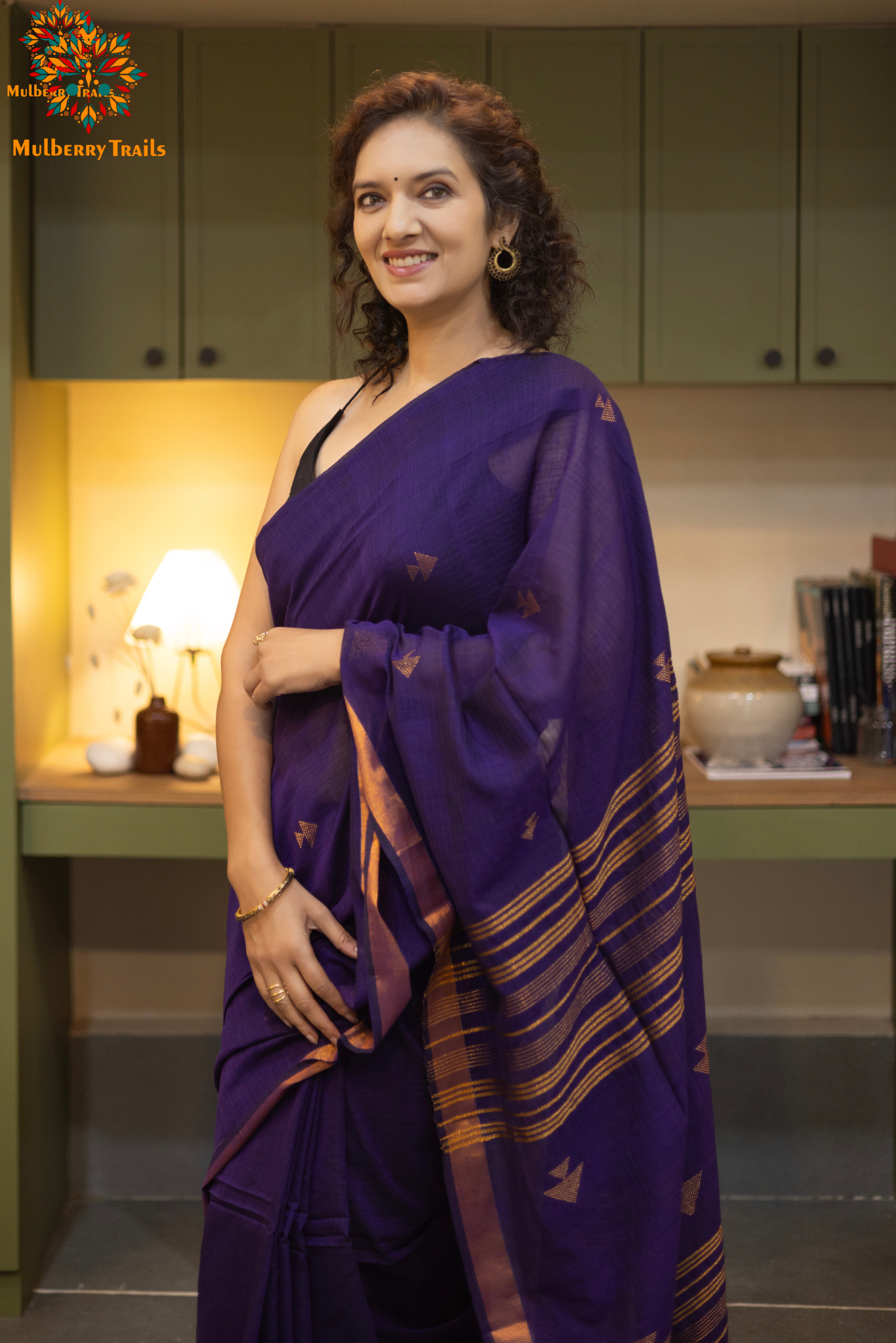 Ravi: Flowy Mul Cotton Jamdani Saree