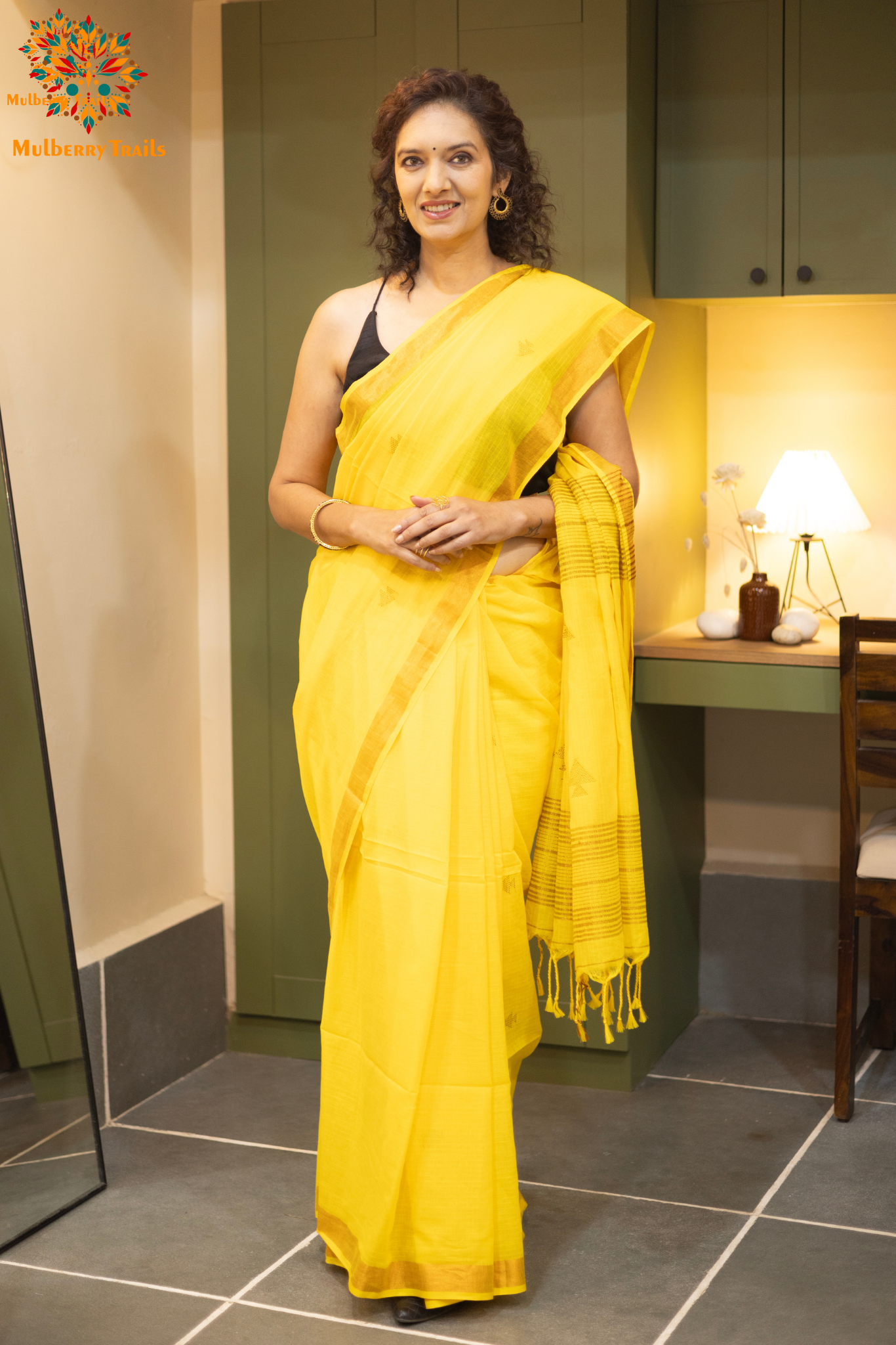 Ravi: Flowy Mul Cotton Jamdani Saree