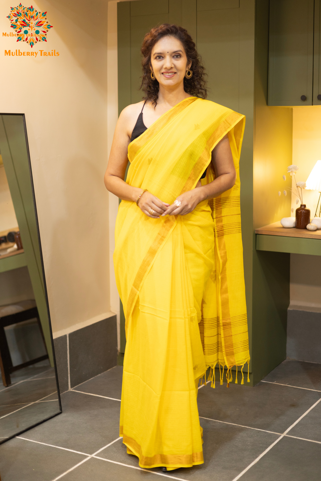 Ravi: Flowy Mul Cotton Jamdani Saree