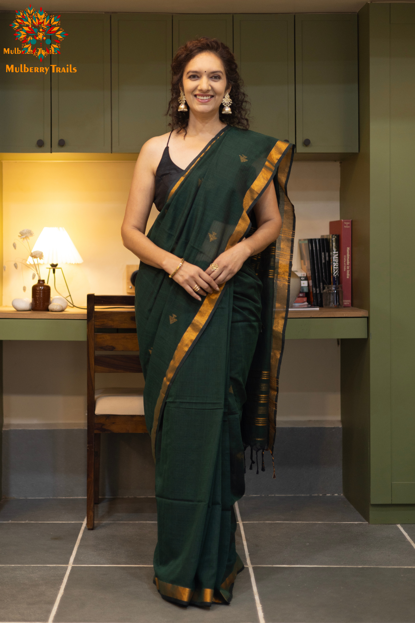 Ravi: Flowy Mul Cotton Jamdani Saree