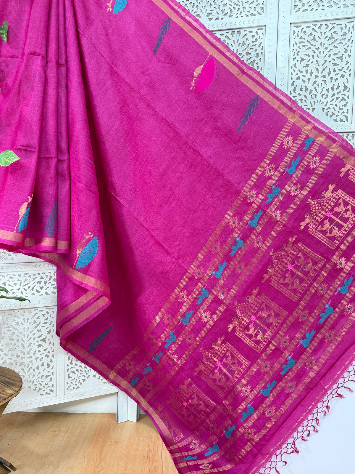 Meghana: Premiun Tusser silk Saree_Pink Bird motif