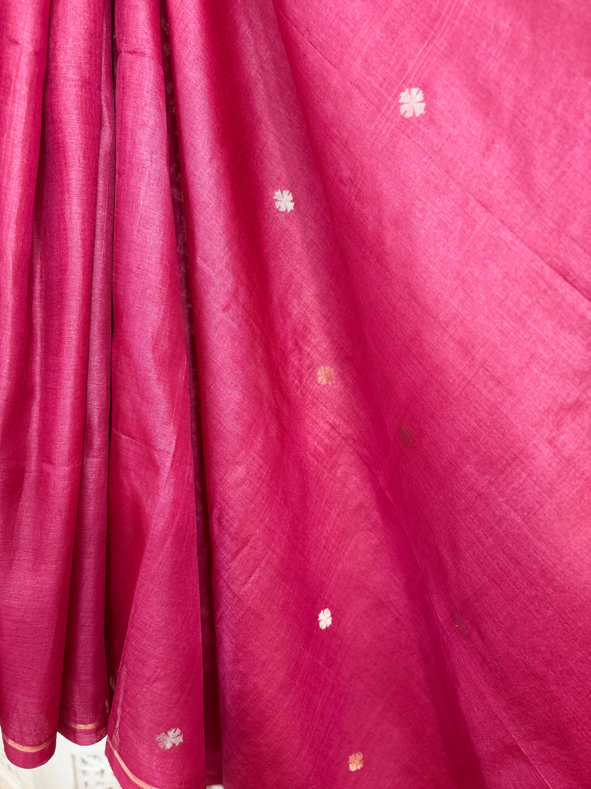 Meghana: Premiun Tusser silk Saree_Pink Swan motif
