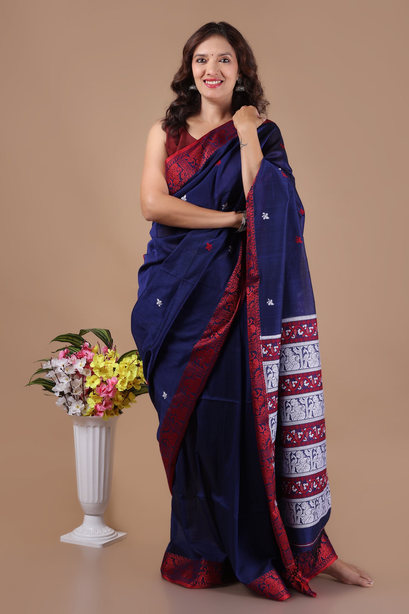 Bishnupadi: Premiun Cotton baluchari Saree_Navy