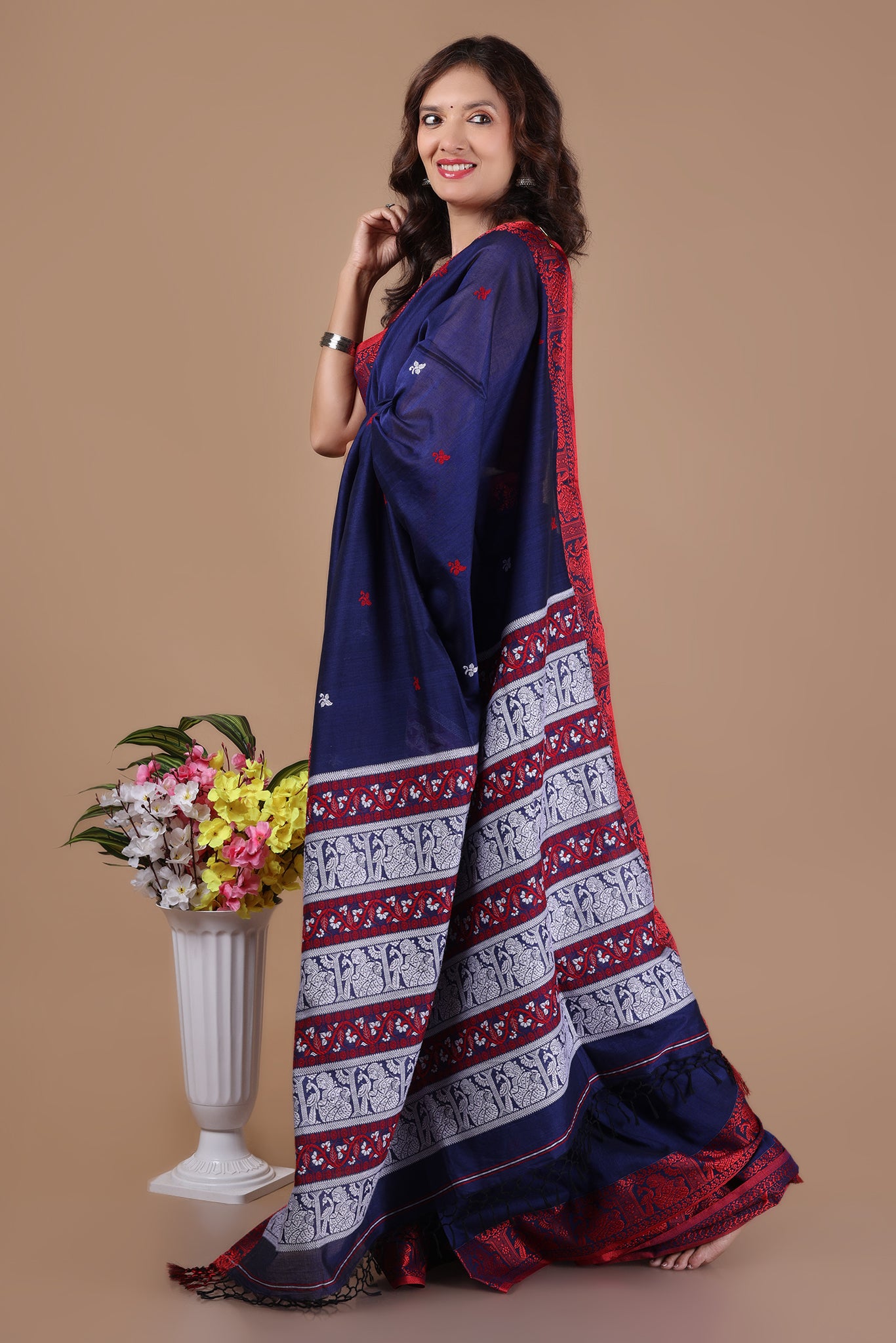 Bishnupadi: Premiun Cotton baluchari Saree_Navy