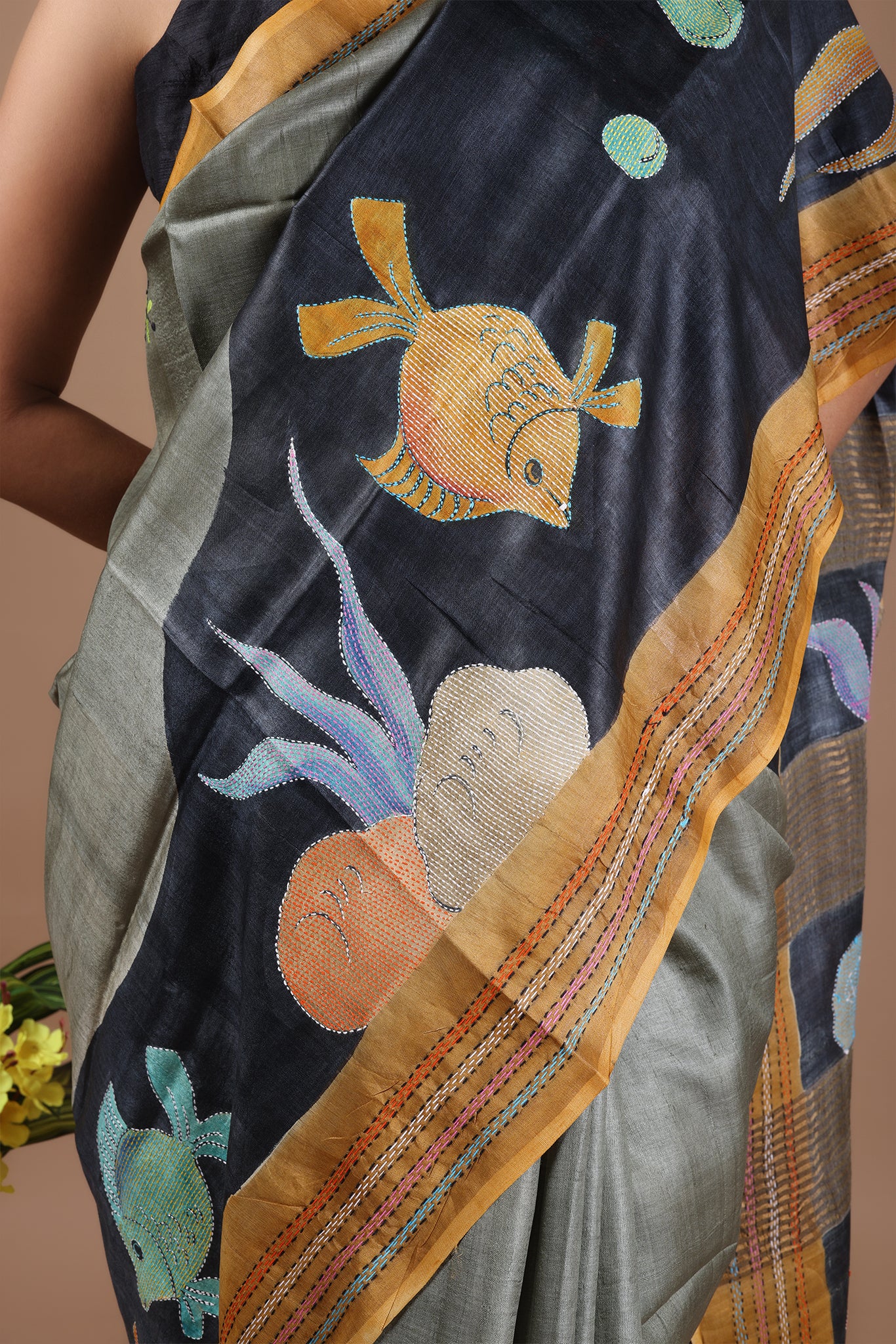 Rima - Pure Tusser Silk with handpainting and Kantha Embroidery_Grey