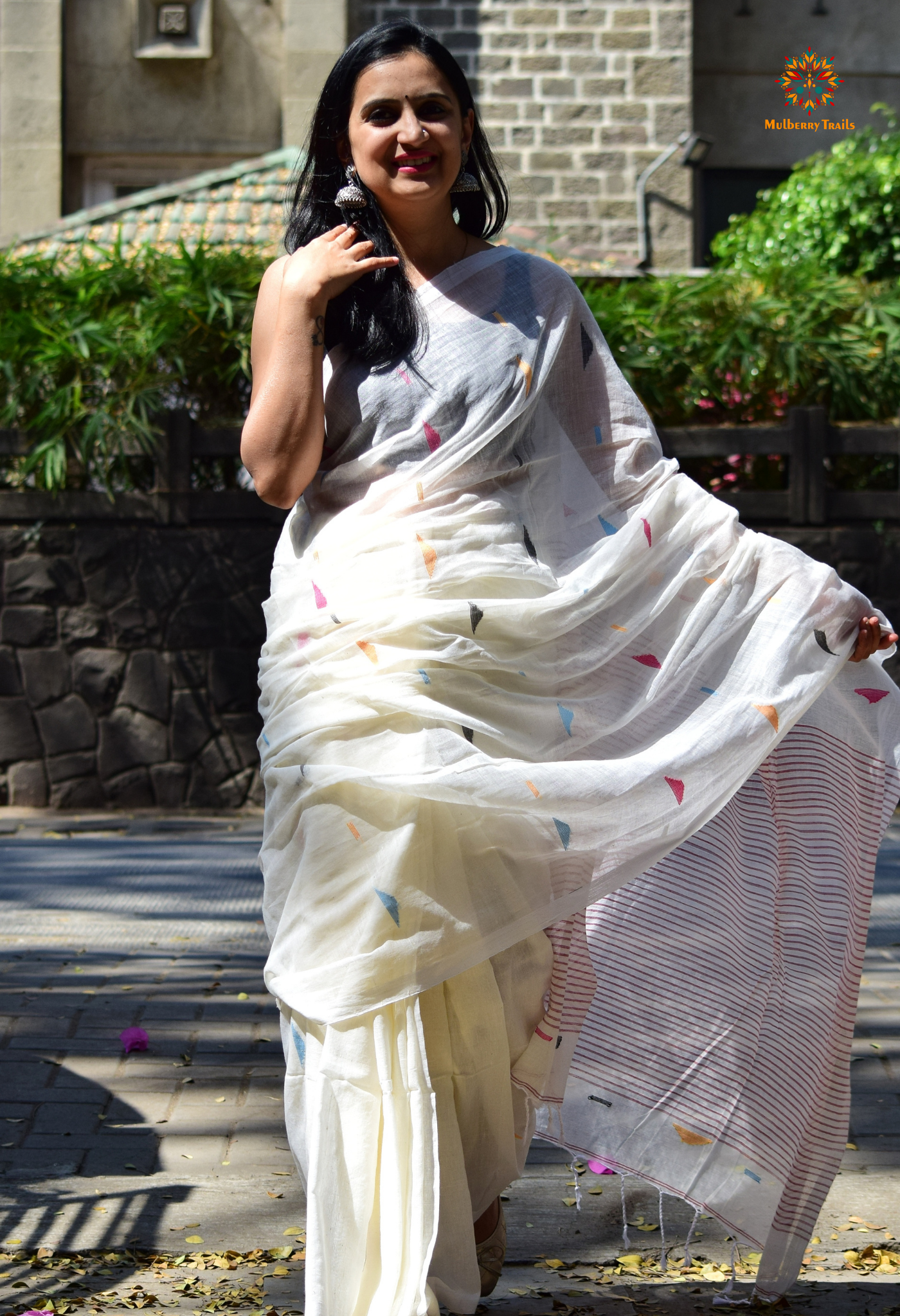 Shubhra: Handwoven Cotton Jamdani Saree _ White