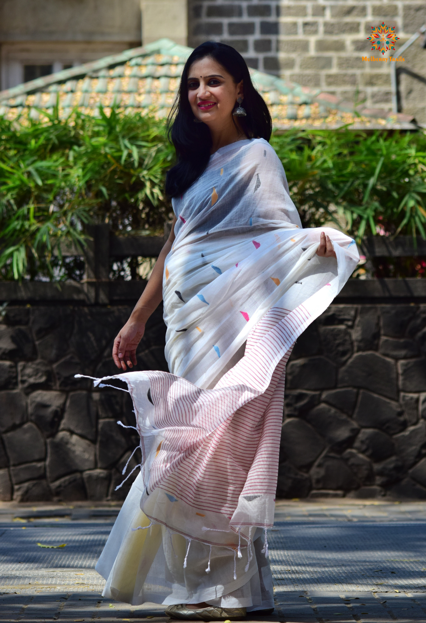 Shubhra: Handwoven Cotton Jamdani Saree _ White