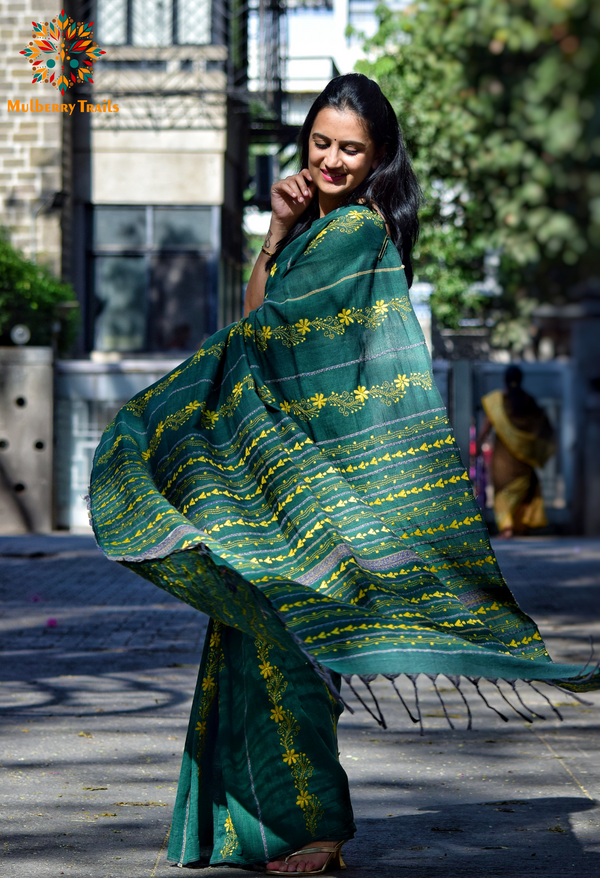 Vipas: Cotton Handloom Saree with Kantha Embroidery - Green
