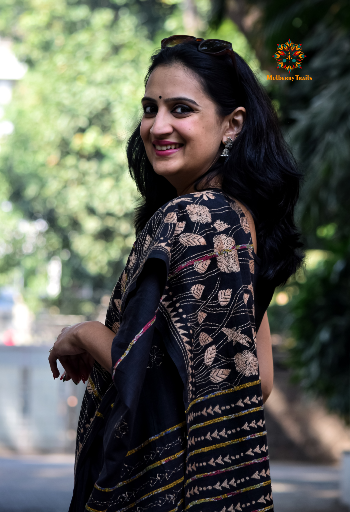 Vipas: Cotton Handloom Saree with Kantha Embroidery - Black