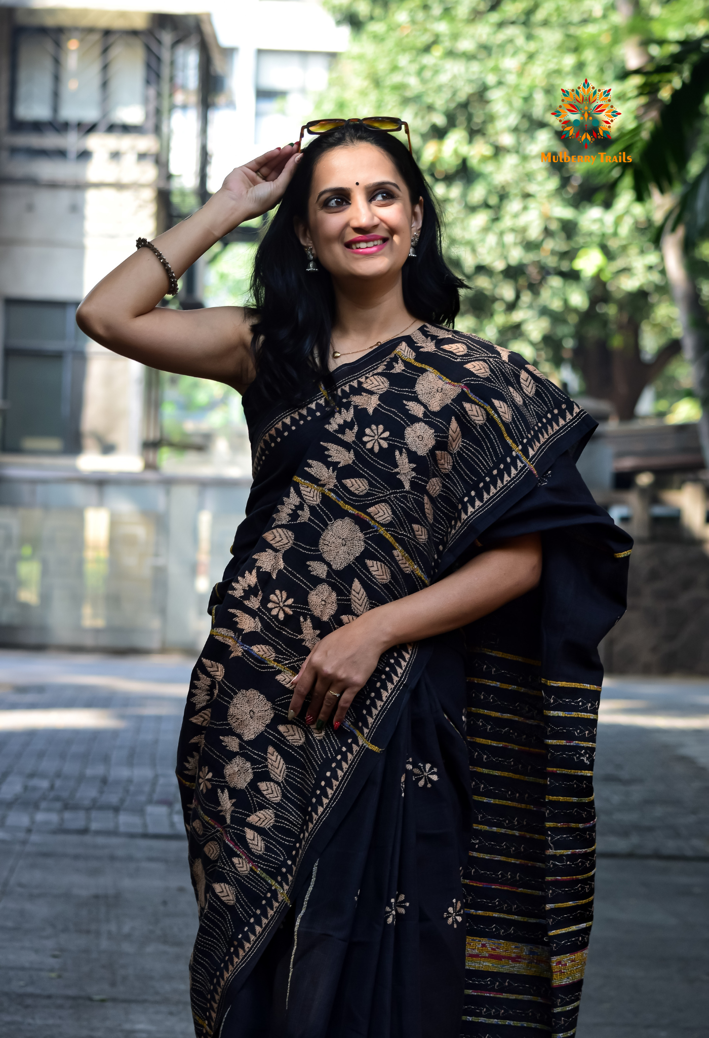 Vipas: Cotton Handloom Saree with Kantha Embroidery - Black