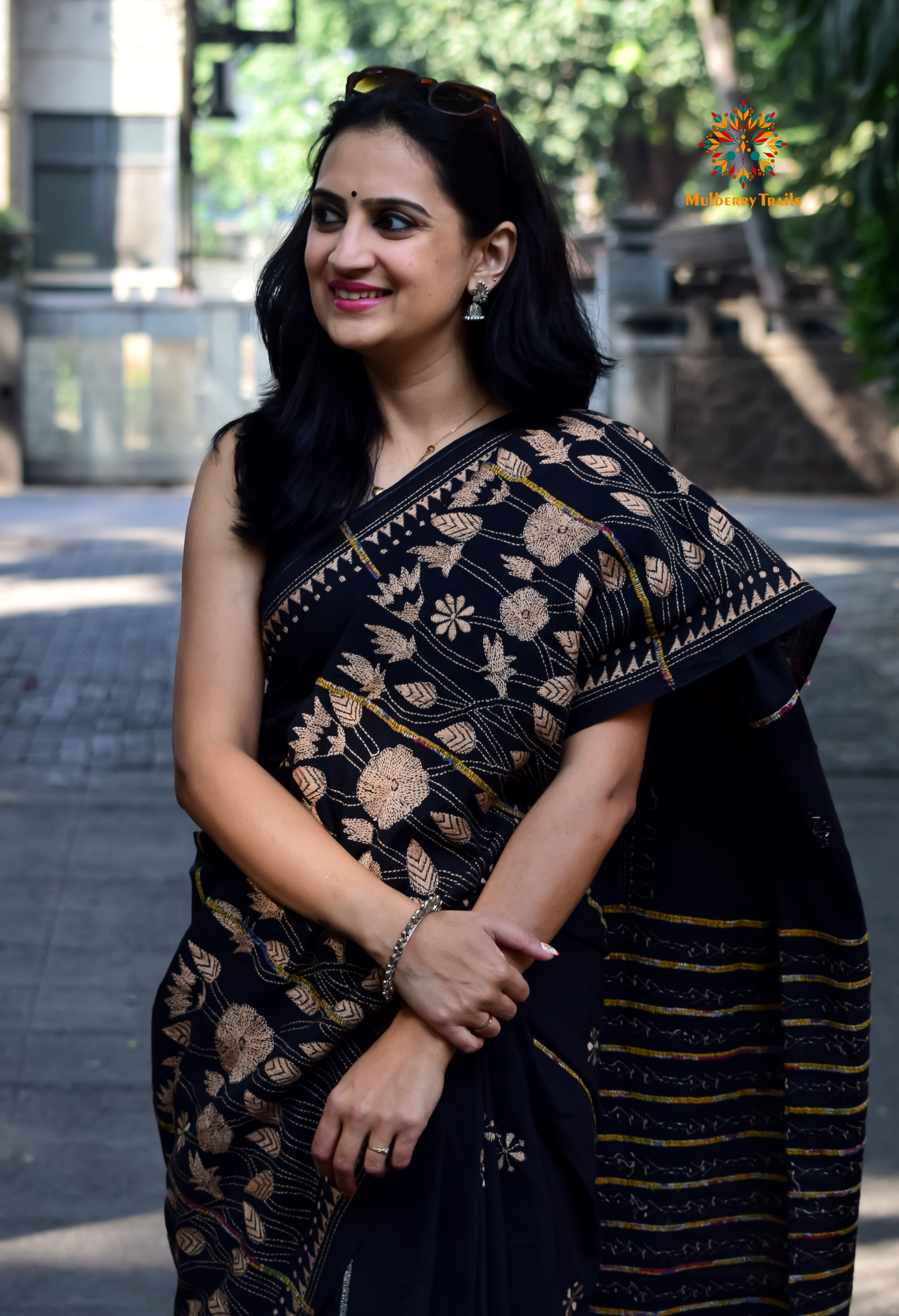 Vipas: Cotton Handloom Saree with Kantha Embroidery - Black