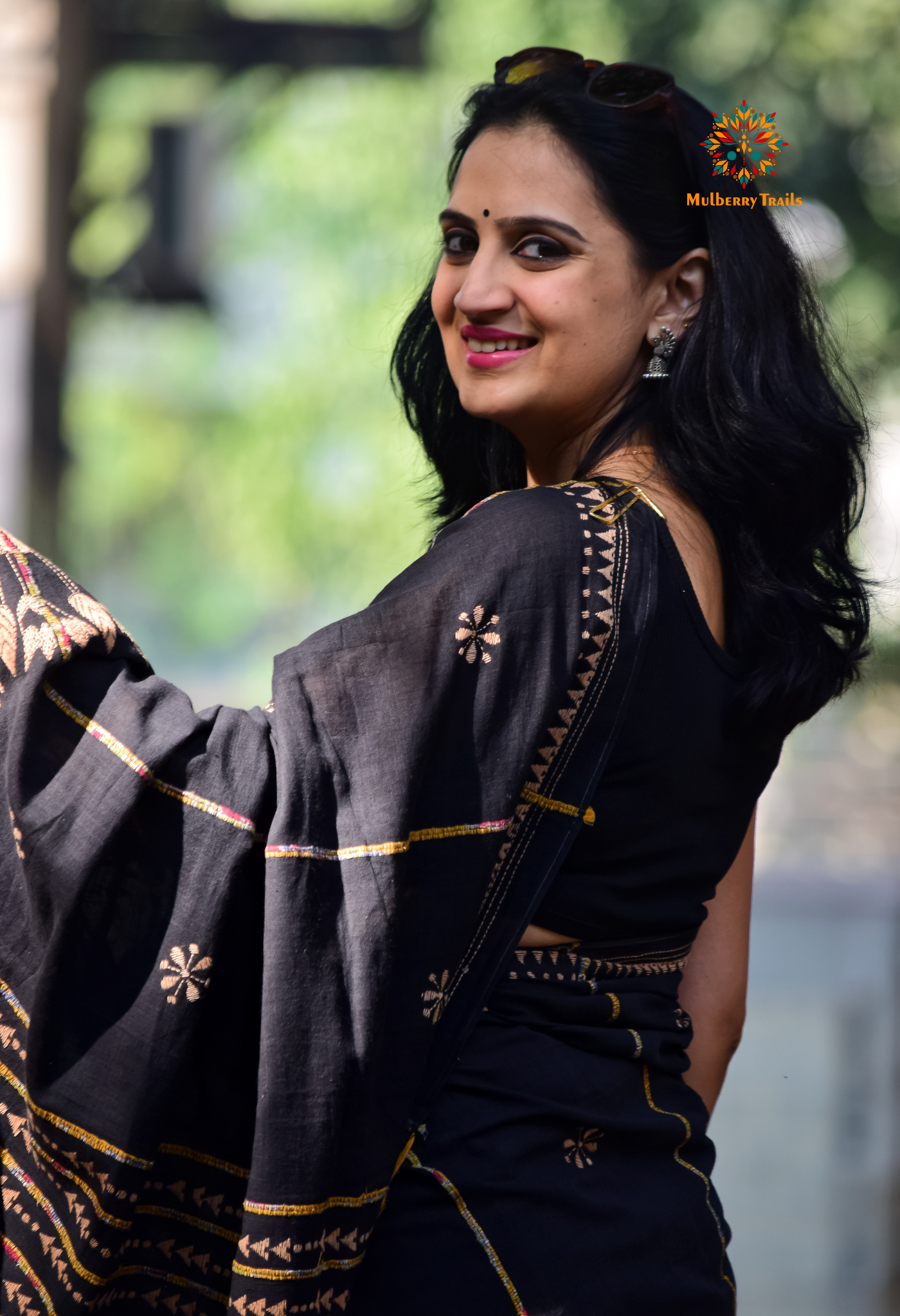 Vipas: Cotton Handloom Saree with Kantha Embroidery - Black