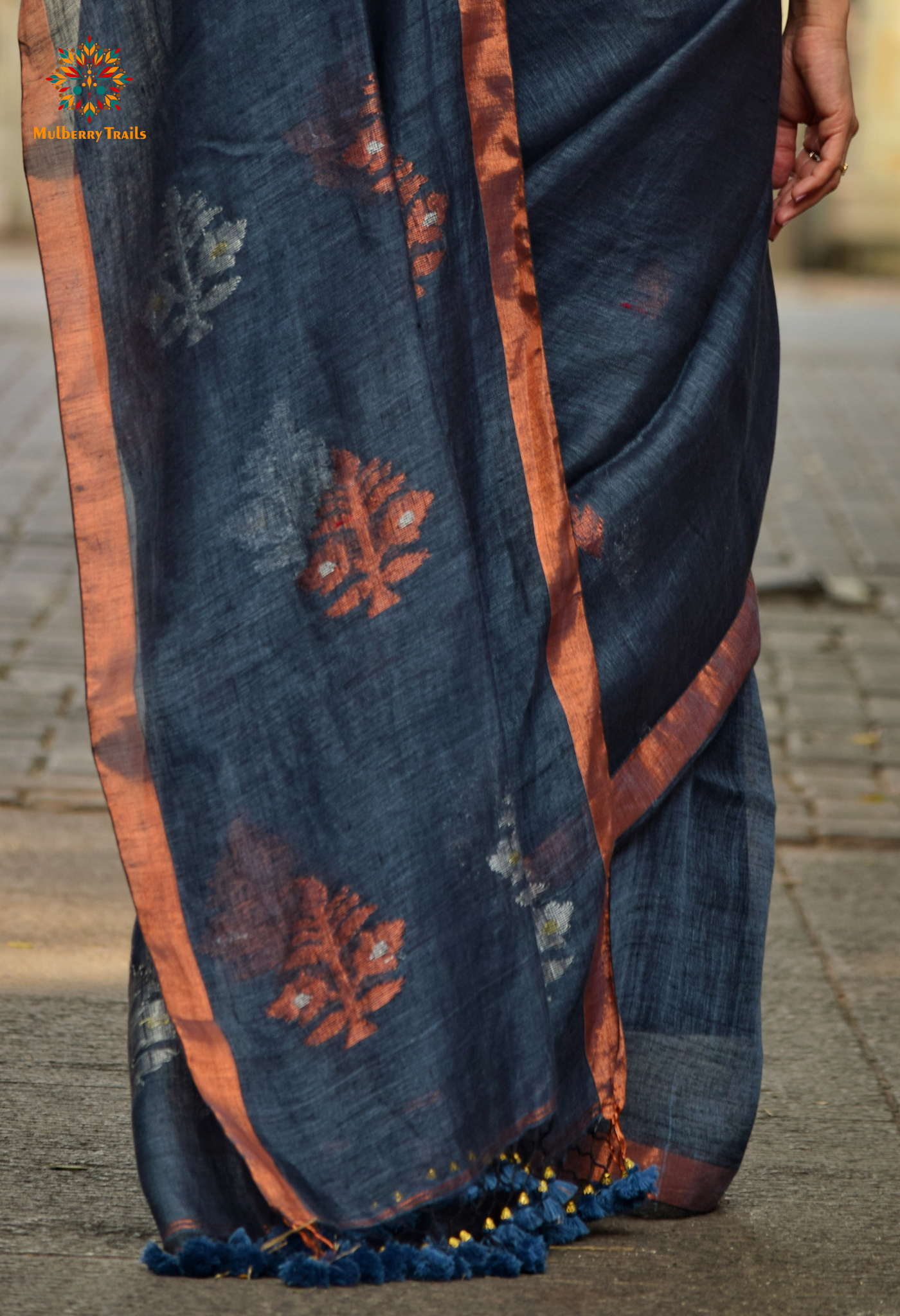 Gautami: Versatile Linen Sarees Grey