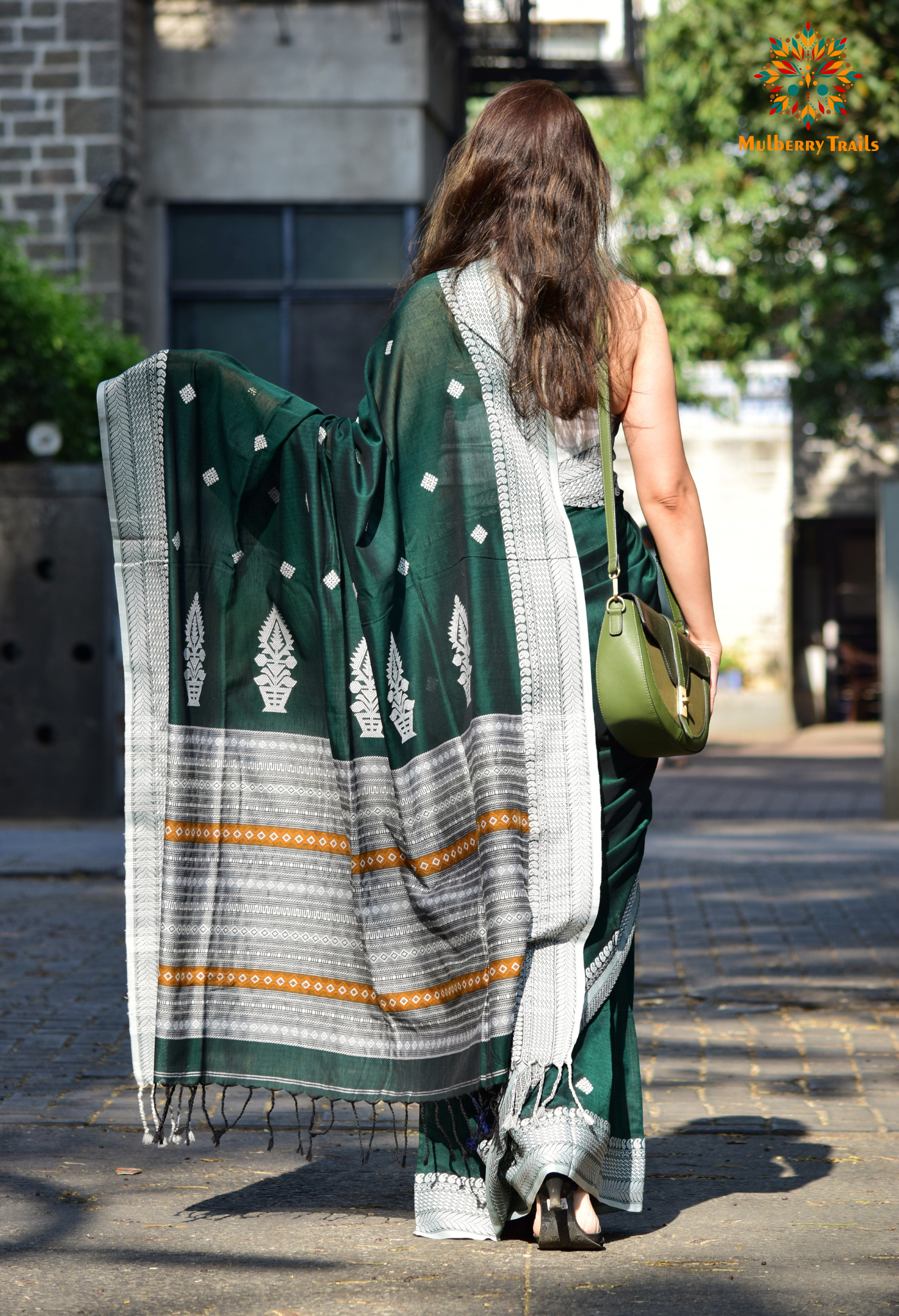 Ahana: Premium Handwoven Cotton Saree - Green