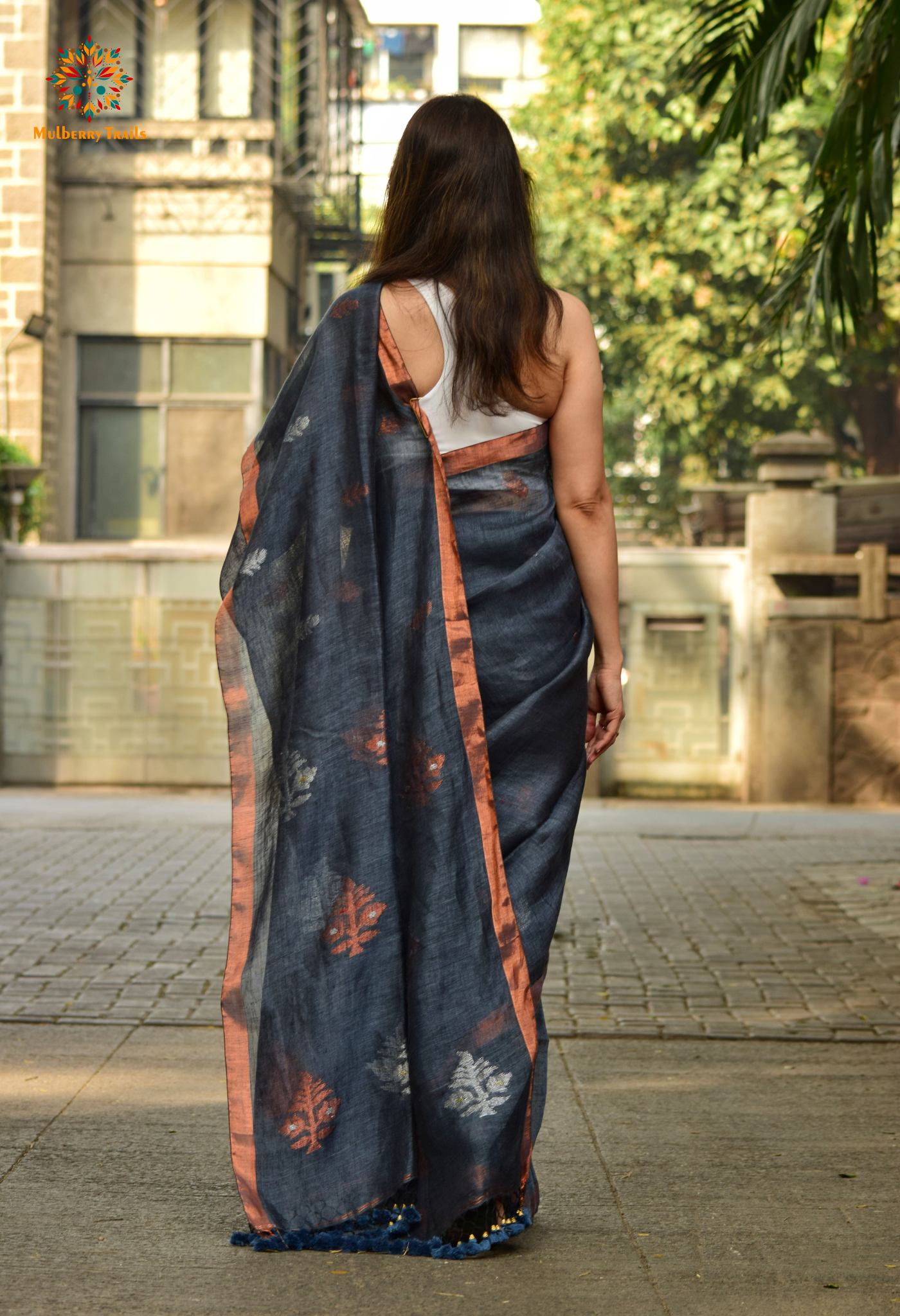 Gautami: Versatile Linen Sarees Grey