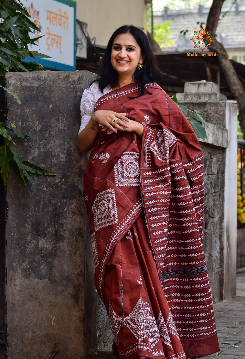 Vipas: Cotton Handloom Saree with Kantha Embroidery - Cocoa
