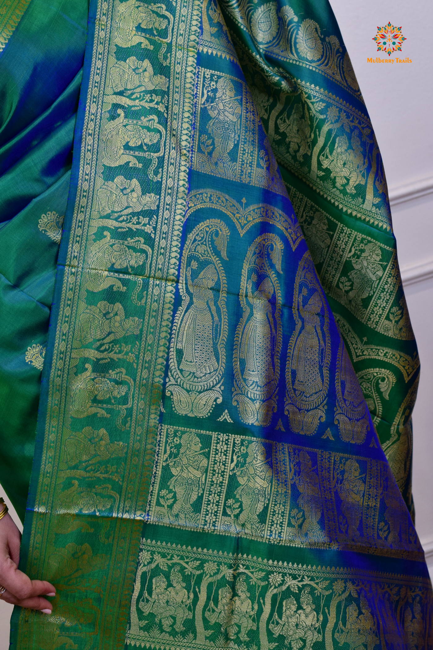 Bishnupadi: Pure Silk Resham Baluchari _Peacock green