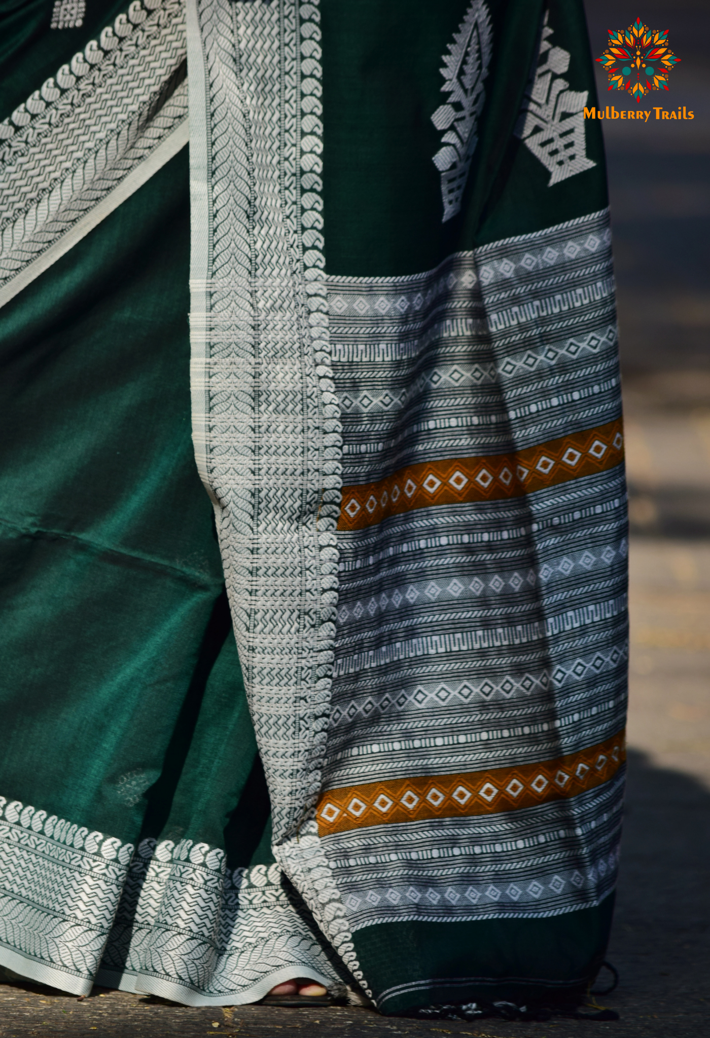 Ahana: Premium Handwoven Cotton Saree - Green