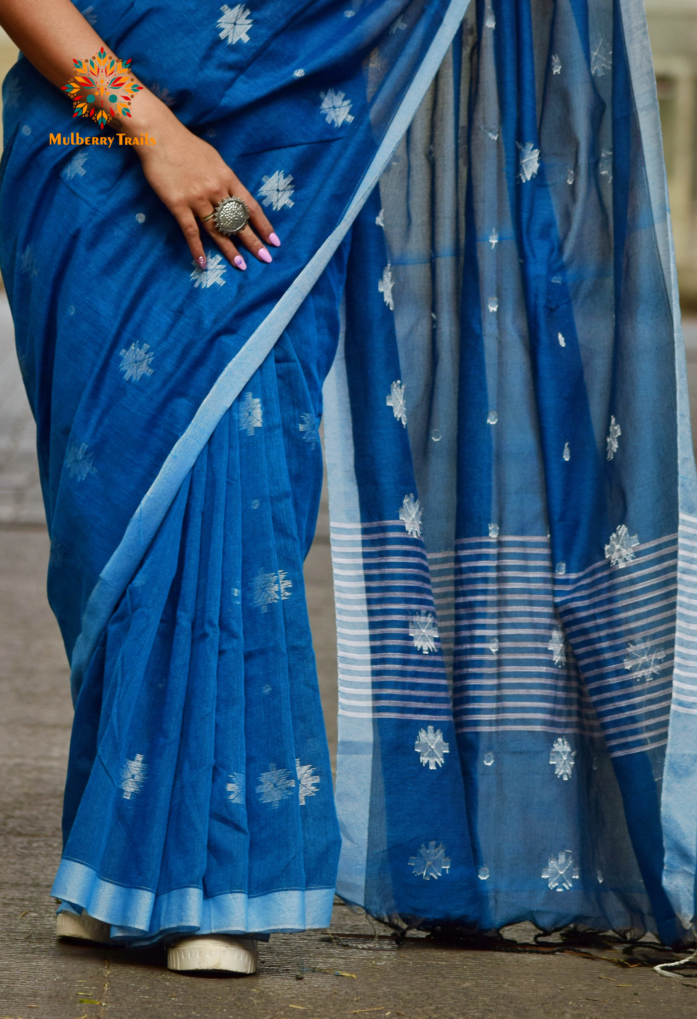 Aravi: Flowy Summer Cotton Saree Denim Blue