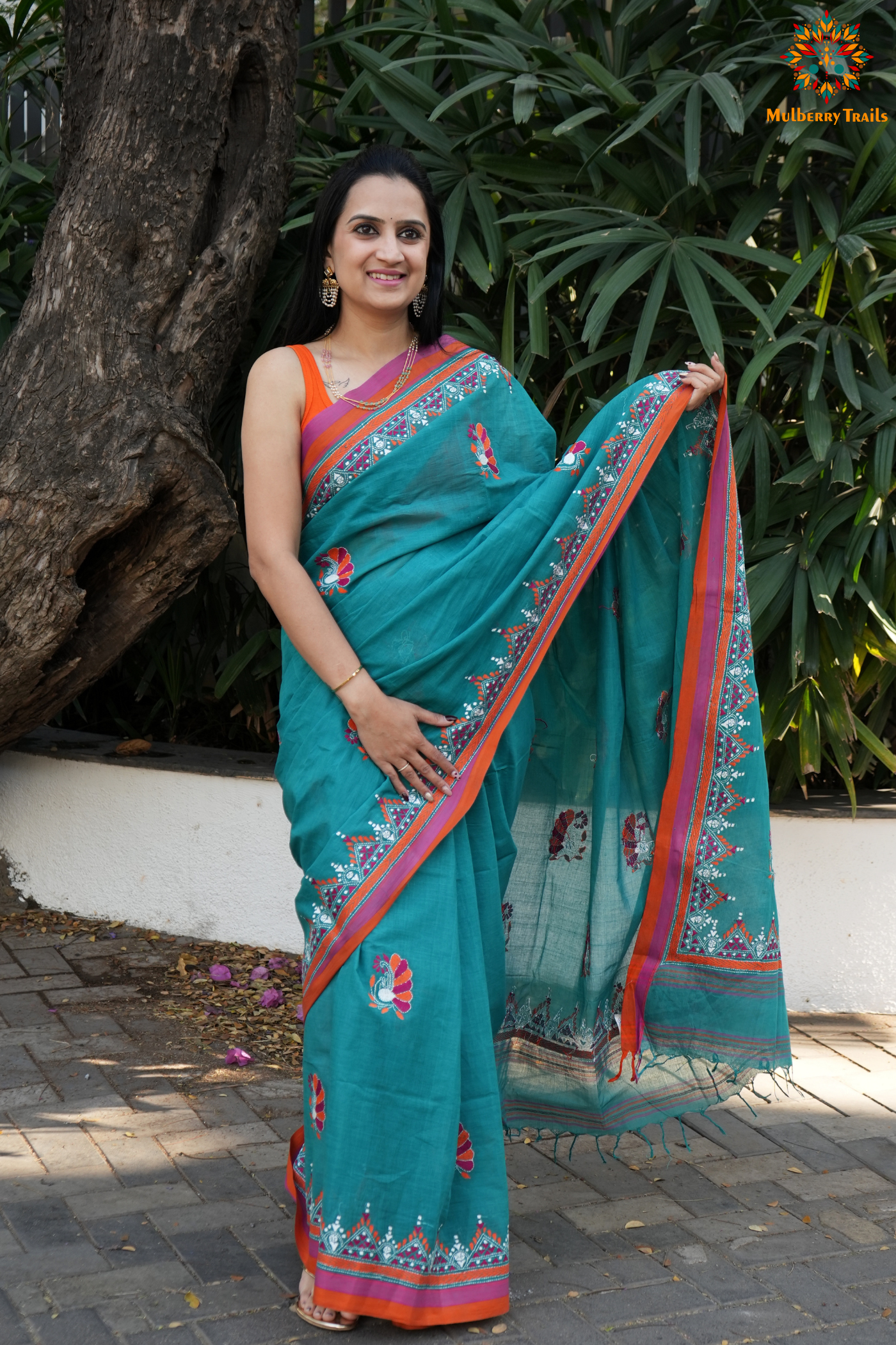 Aarna: Cotton Handloom Saree with Kantha Embroidery