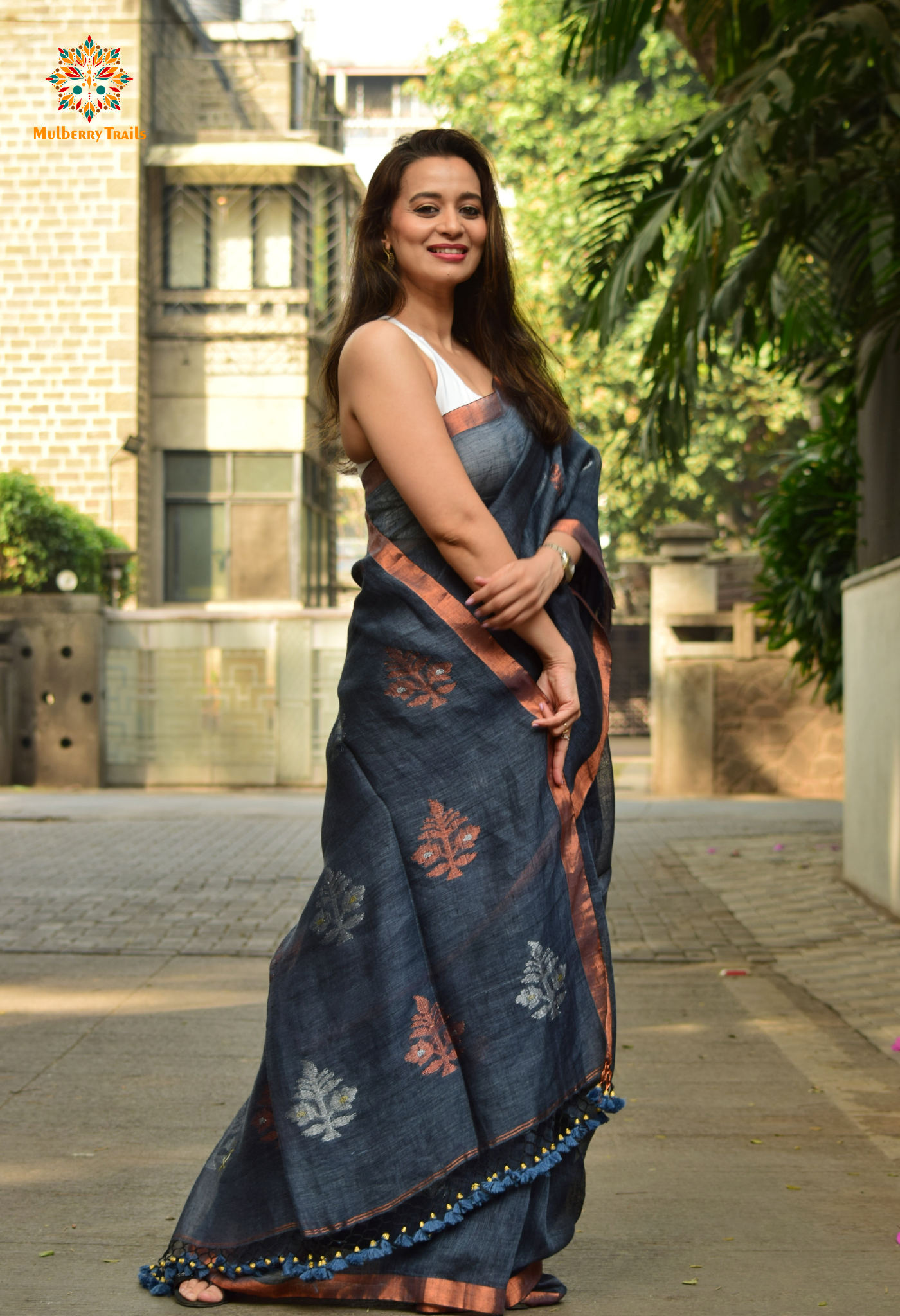 Gautami: Versatile Linen Sarees Grey