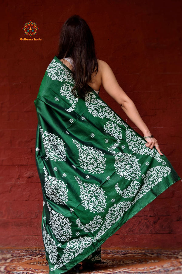 Rima - Bangalore Silk Saree with allover Paisley motif Kantha Embroidery