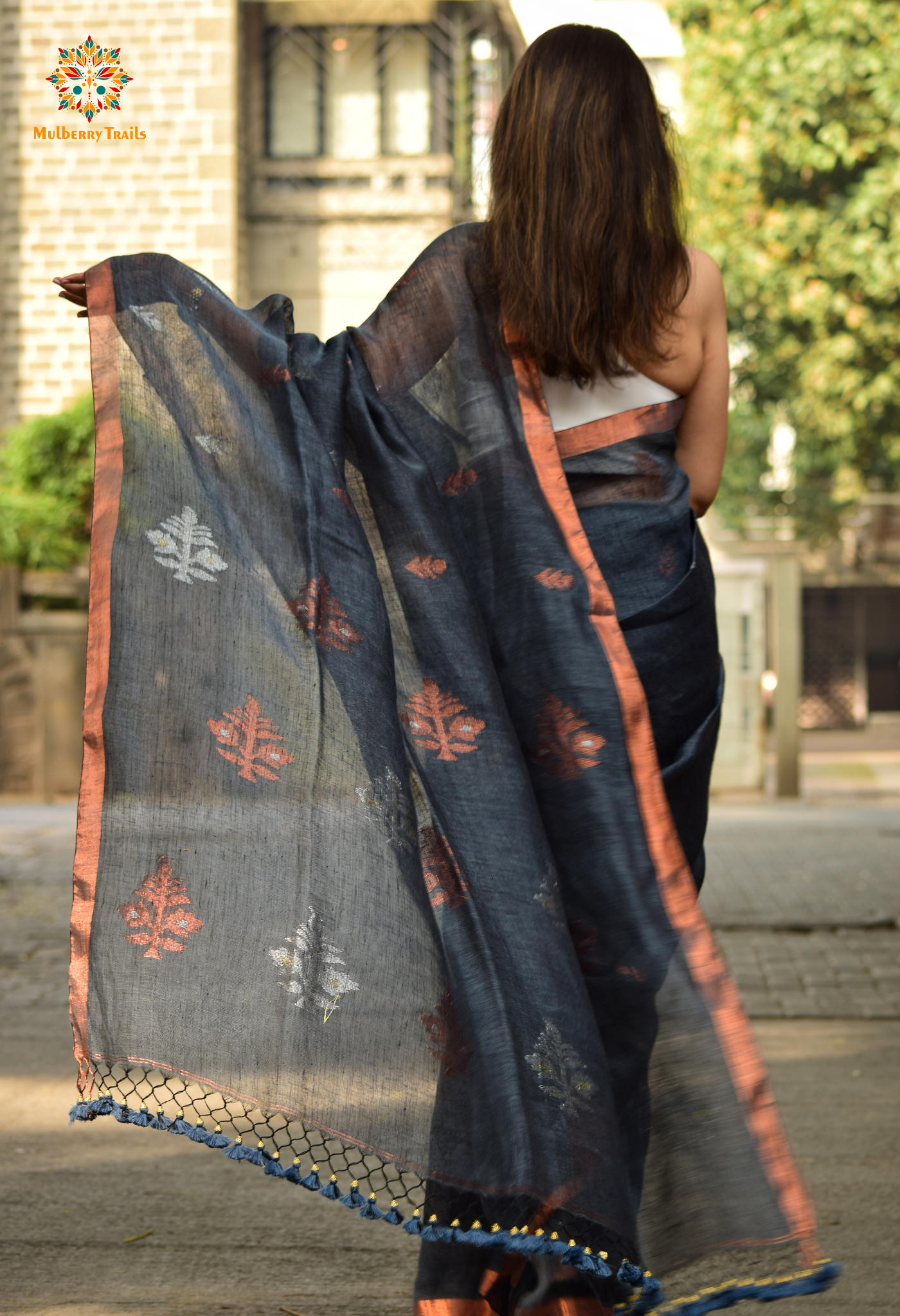 Gautami: Versatile Linen Sarees Grey