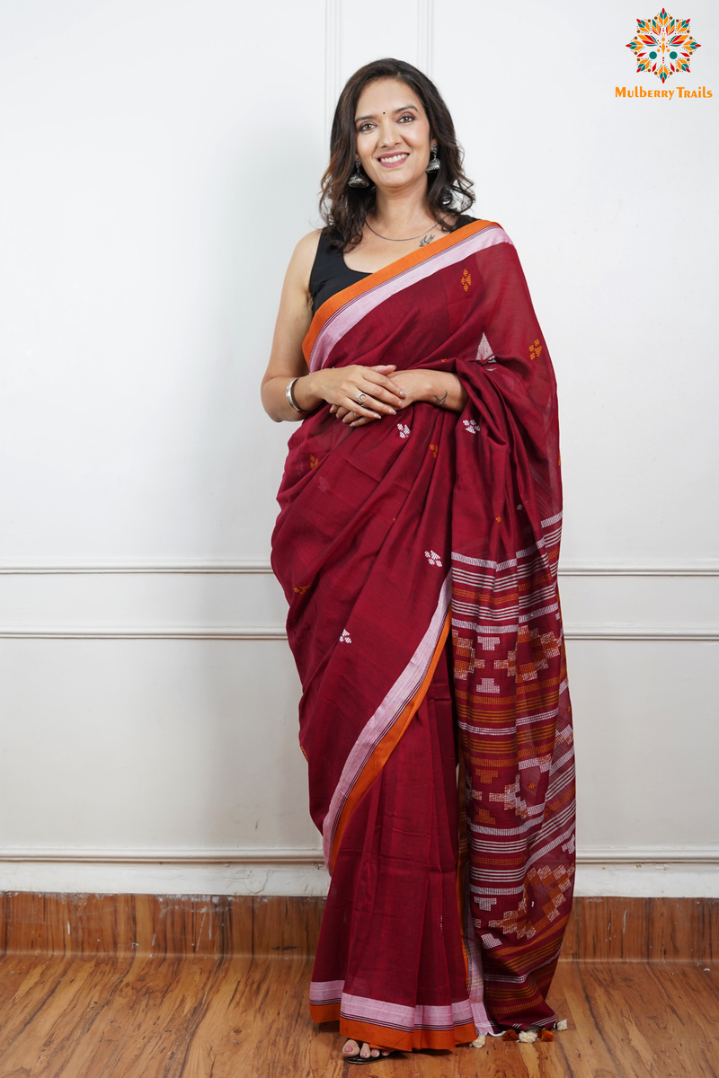 Cotton Handloom Saree
Pure Cotton Saree with for office wear. 
Model is wearing cotton saree for office, day outing, casual wear. 
Handloom saree, handloom mark, handwoven saree
Luxury Pure cotton Saree
Premium Sarees for office wear. sankranti, govt festivals, formal occassions, army events