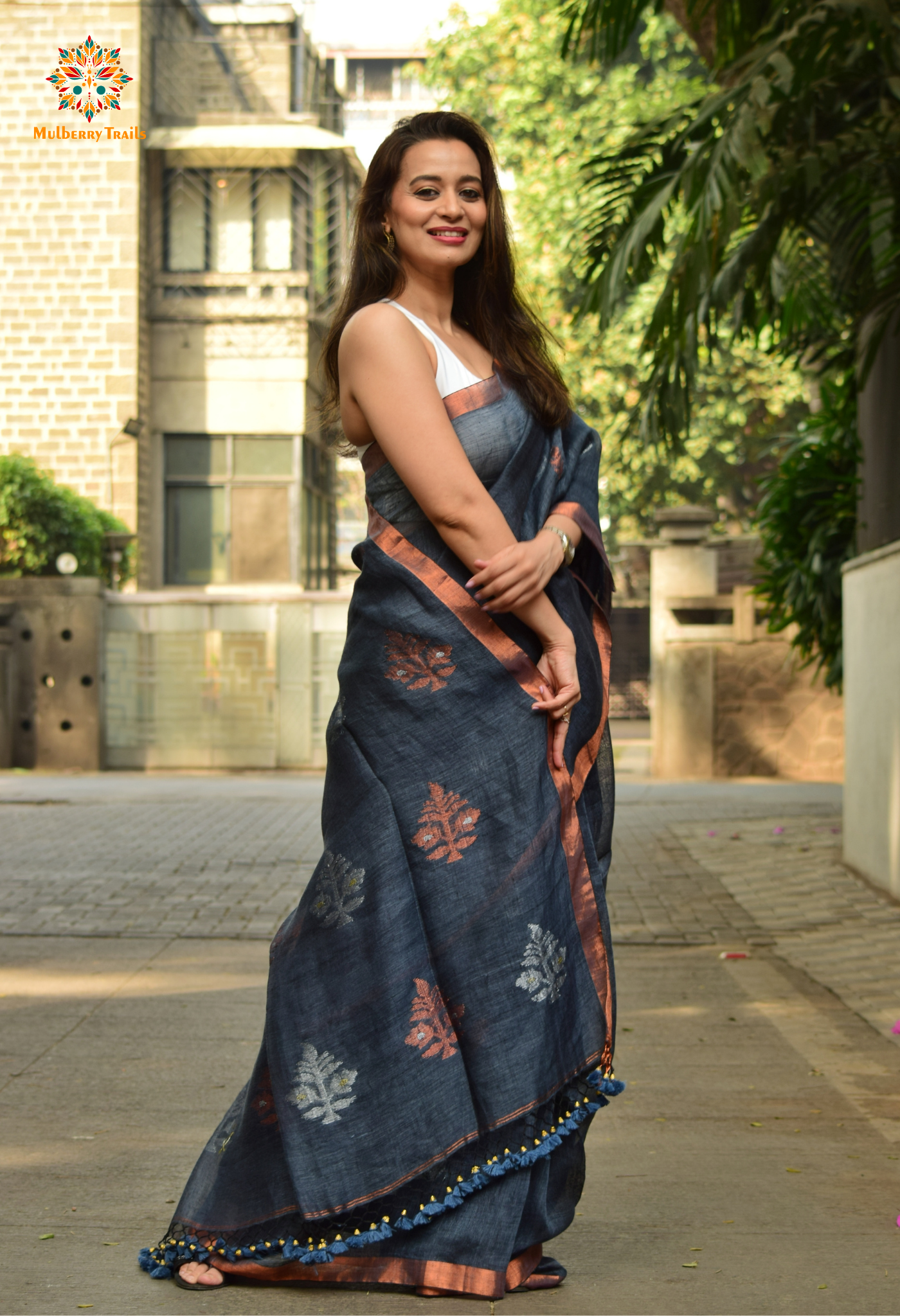 Gautami: Versatile Linen Sarees Grey