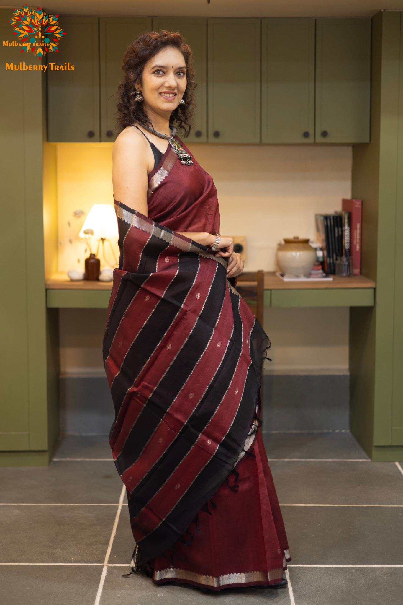 Neera: Mangalgiri Cotton Silk Saree_Maroon