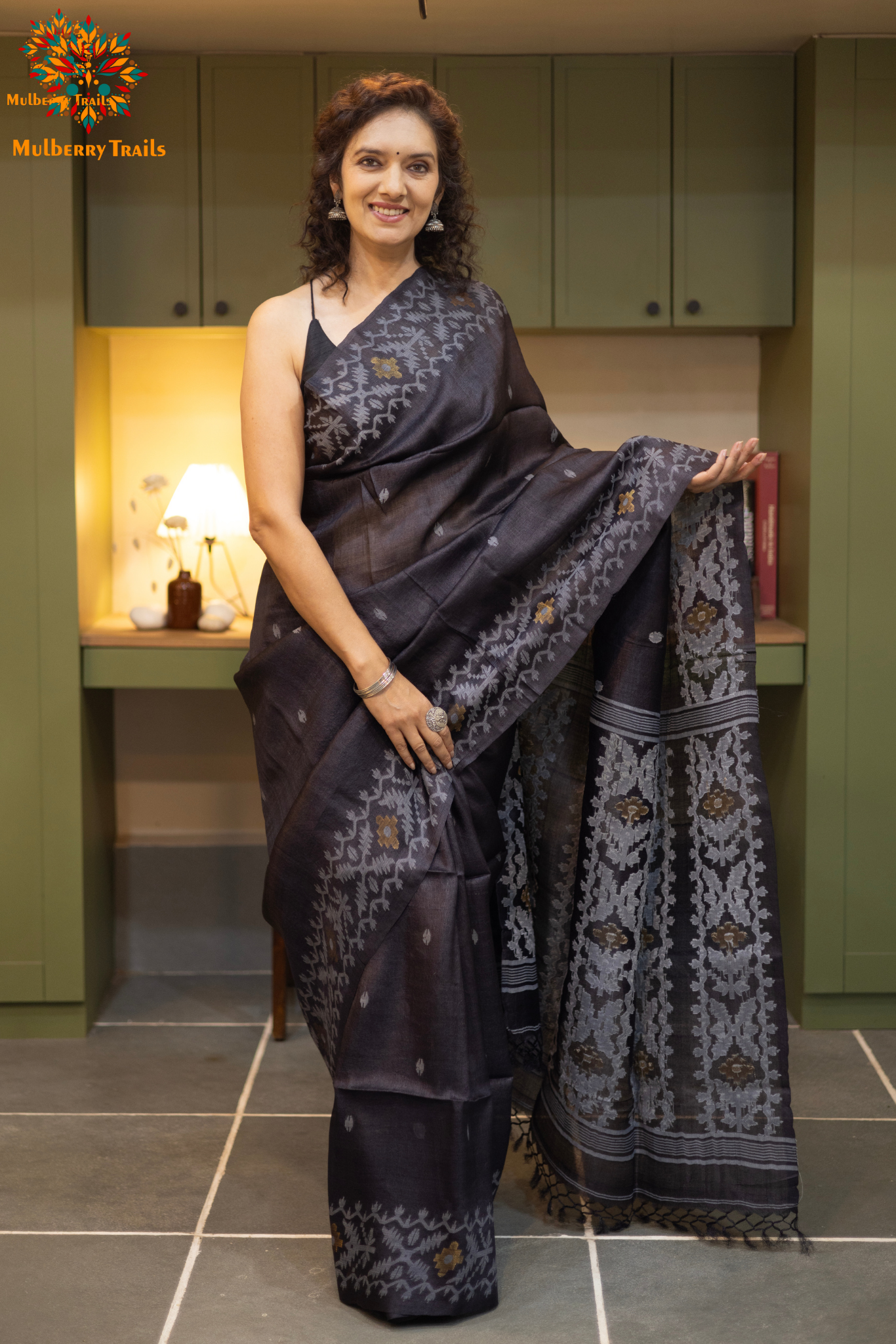 Meghana - Tusser silk saree with Jamdani Design Saree_Black