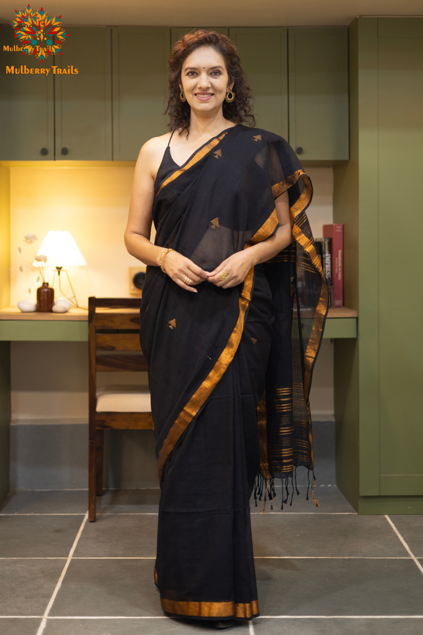 Ravi: Flowy Mul Cotton Jamdani Saree