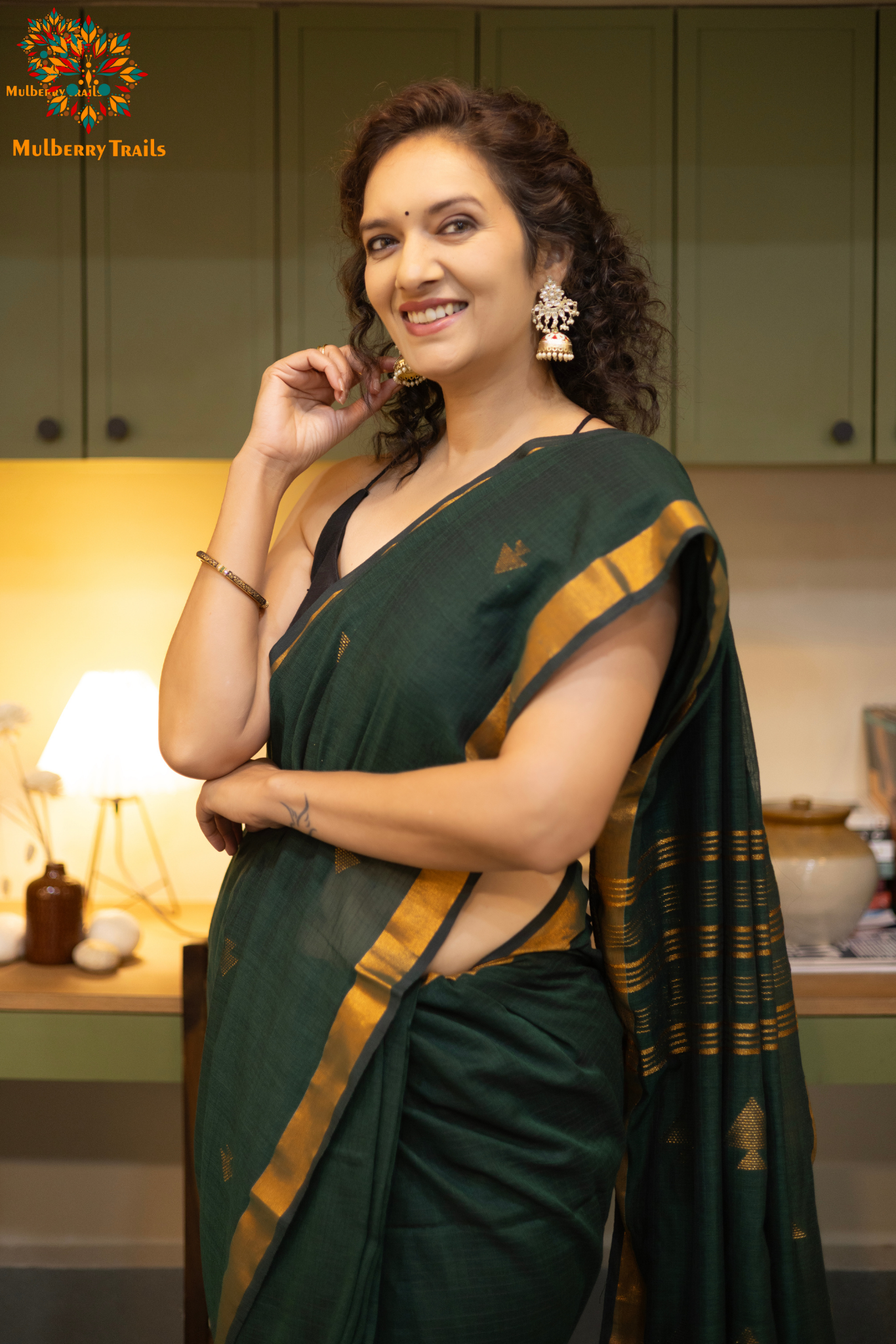 Ravi: Flowy Mul Cotton Jamdani Saree