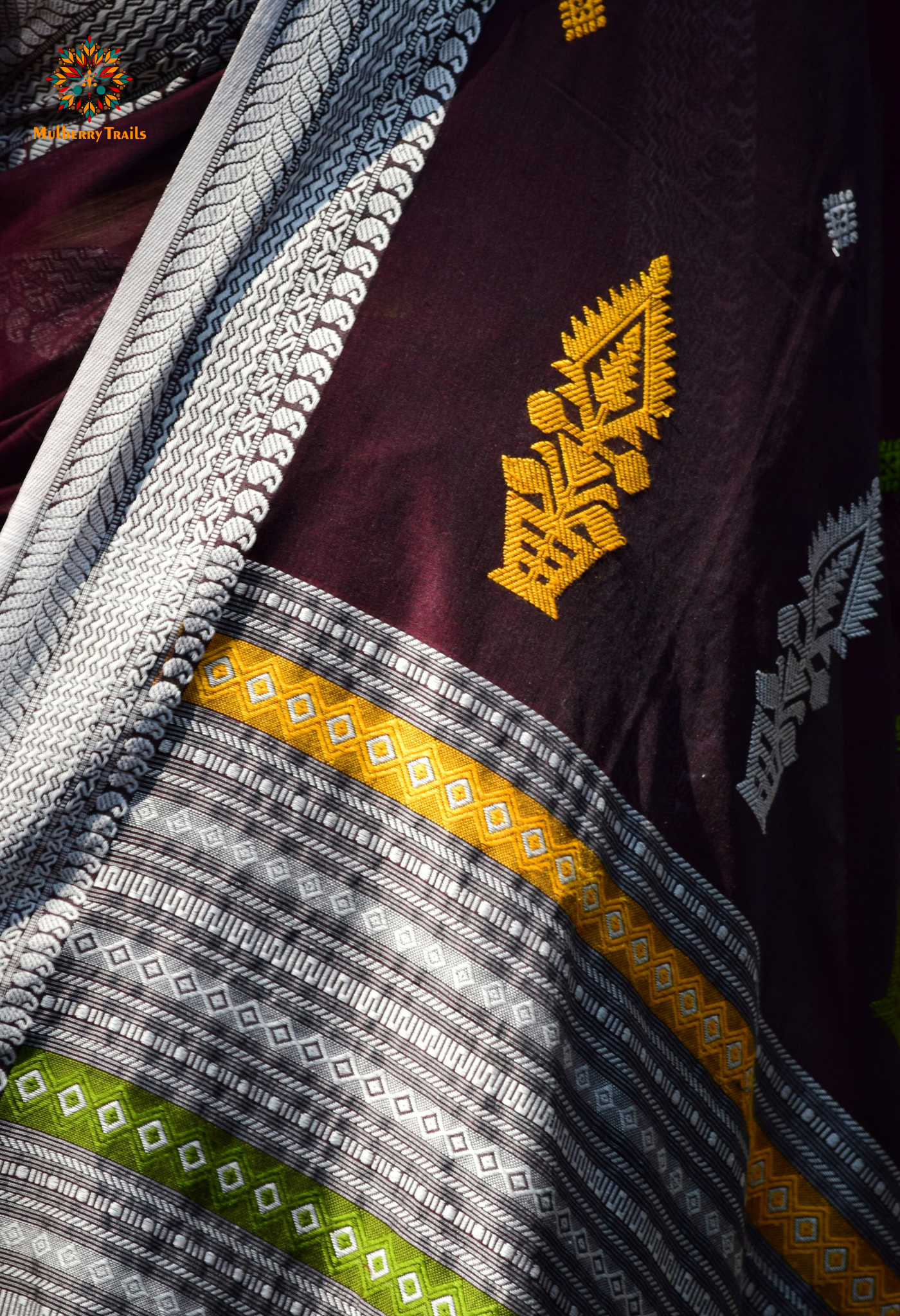 Ahana: Premium Handwoven Cotton Saree - Cocoa Brown