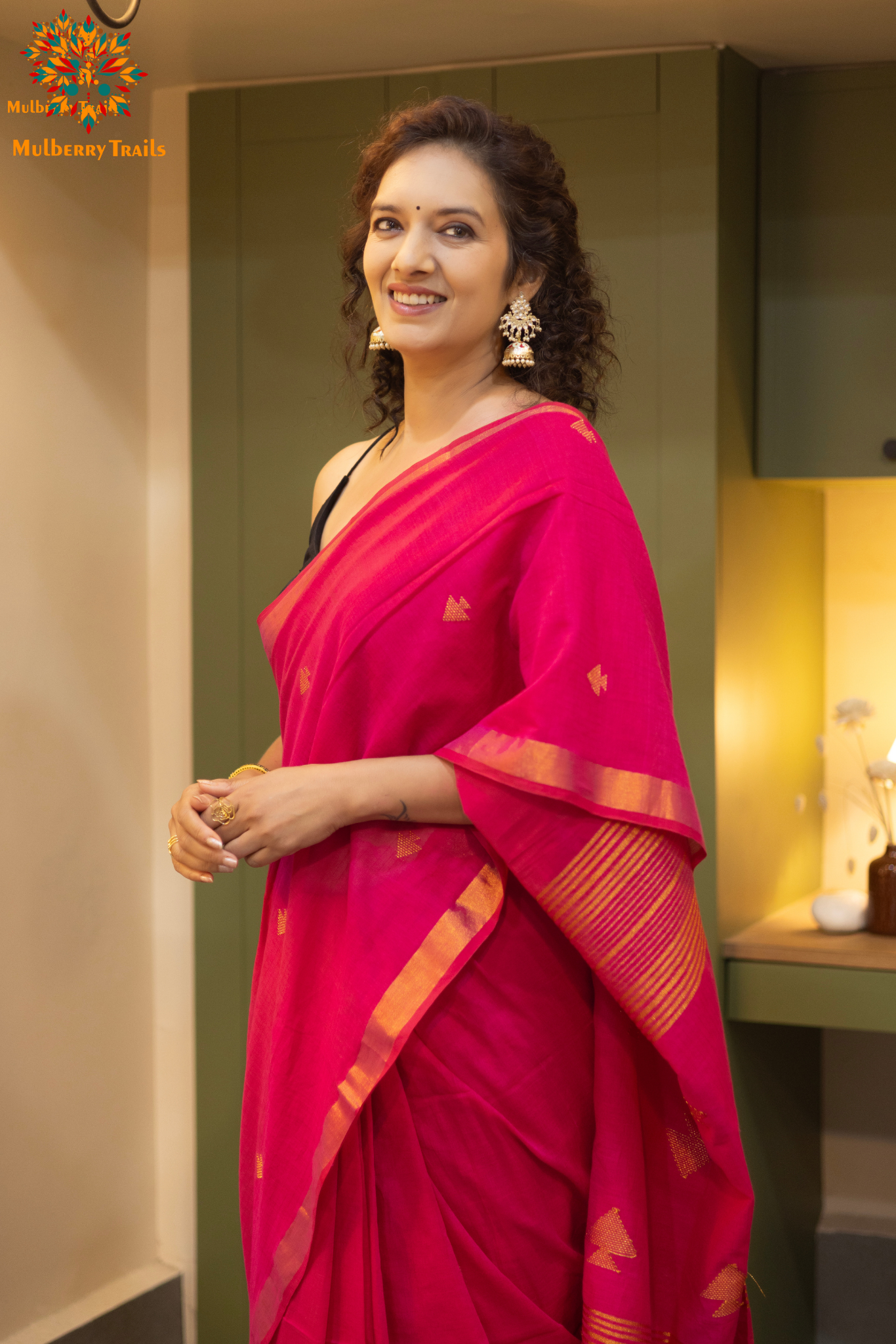 Ravi: Flowy Mul Cotton Jamdani Saree