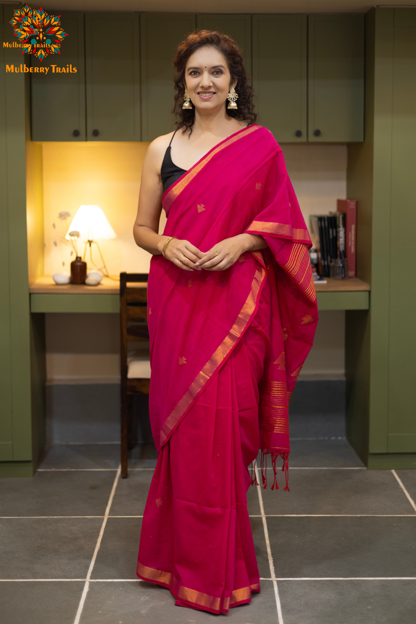 Ravi: Flowy Mul Cotton Jamdani Saree