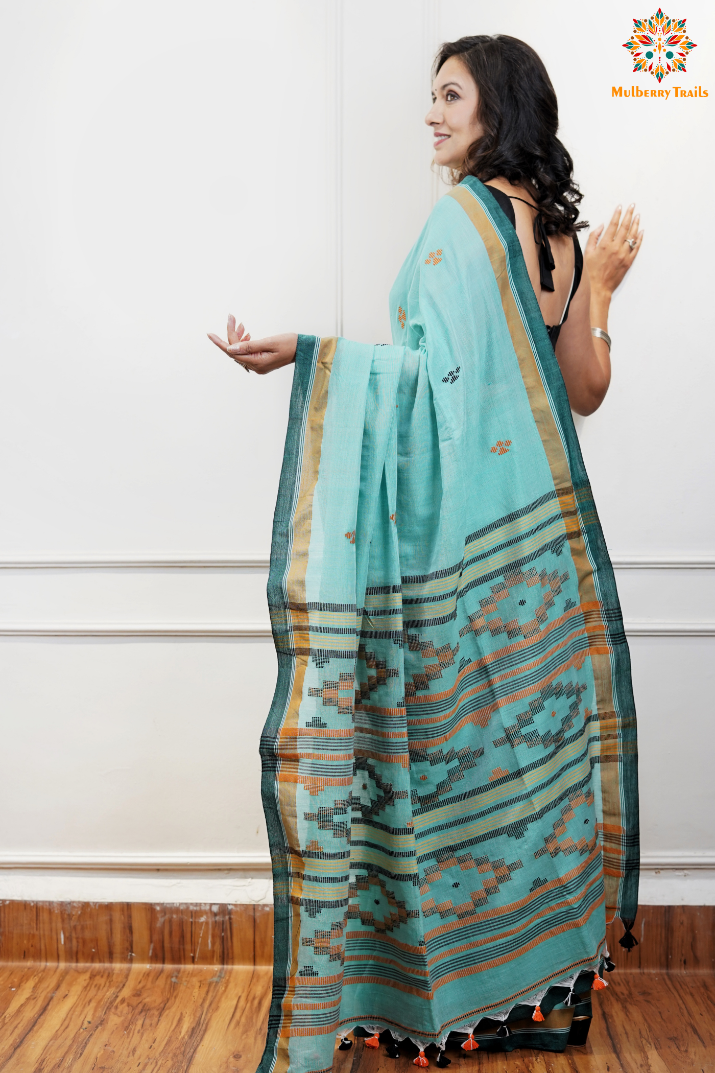 Cotton Handloom Saree
Pure Cotton Saree with for office wear. 
Model is wearing cotton saree for office, day outing, casual wear. 
Handloom saree, handloom mark, handwoven saree
Luxury Pure cotton Saree
Premium Sarees for office wear. sankranti, govt festivals, formal occassions, army events