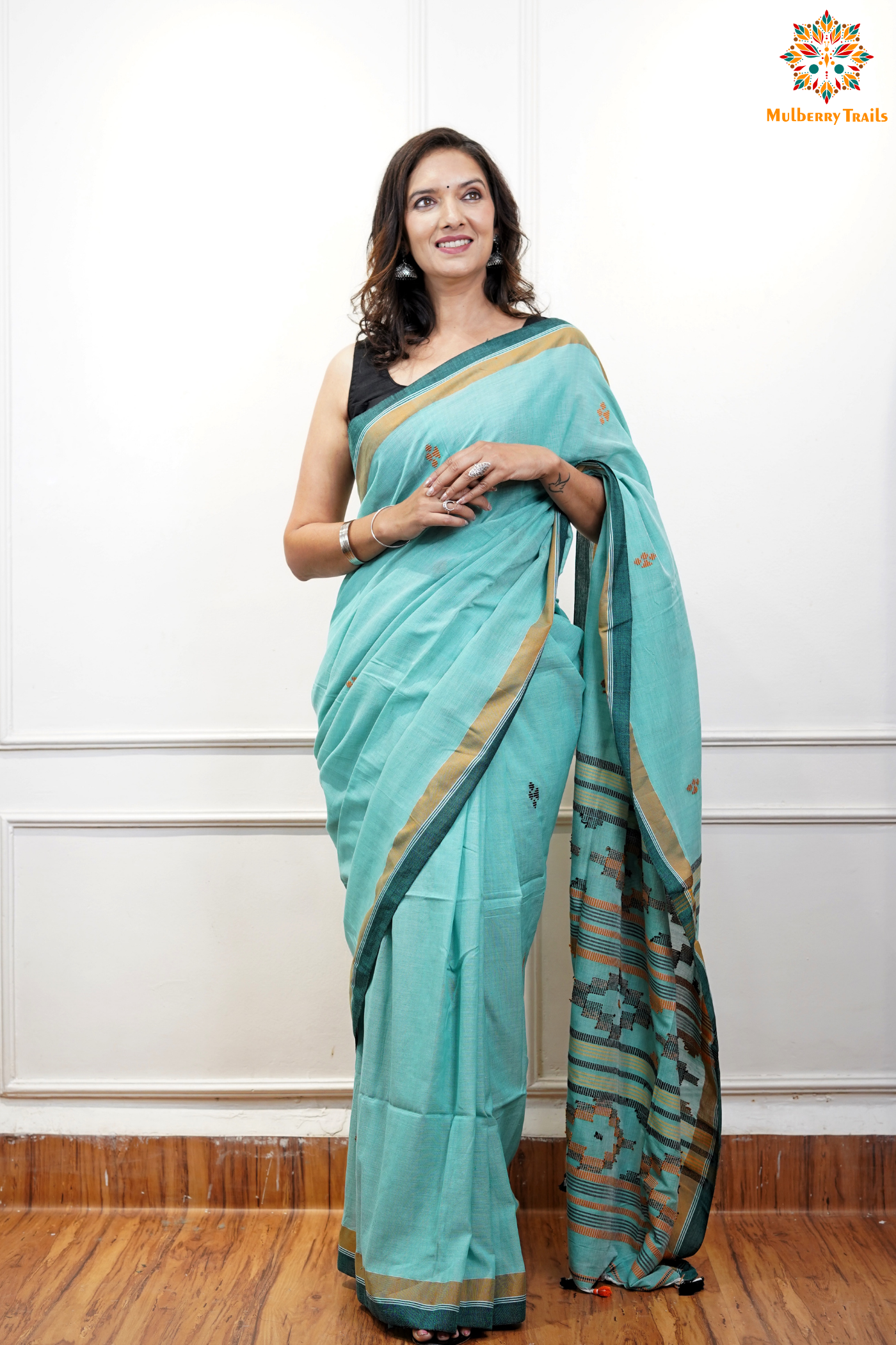 Cotton Handloom Saree
Pure Cotton Saree with for office wear. 
Model is wearing cotton saree for office, day outing, casual wear. 
Handloom saree, handloom mark, handwoven saree
Luxury Pure cotton Saree
Premium Sarees for office wear. sankranti, govt festivals, formal occassions, army events