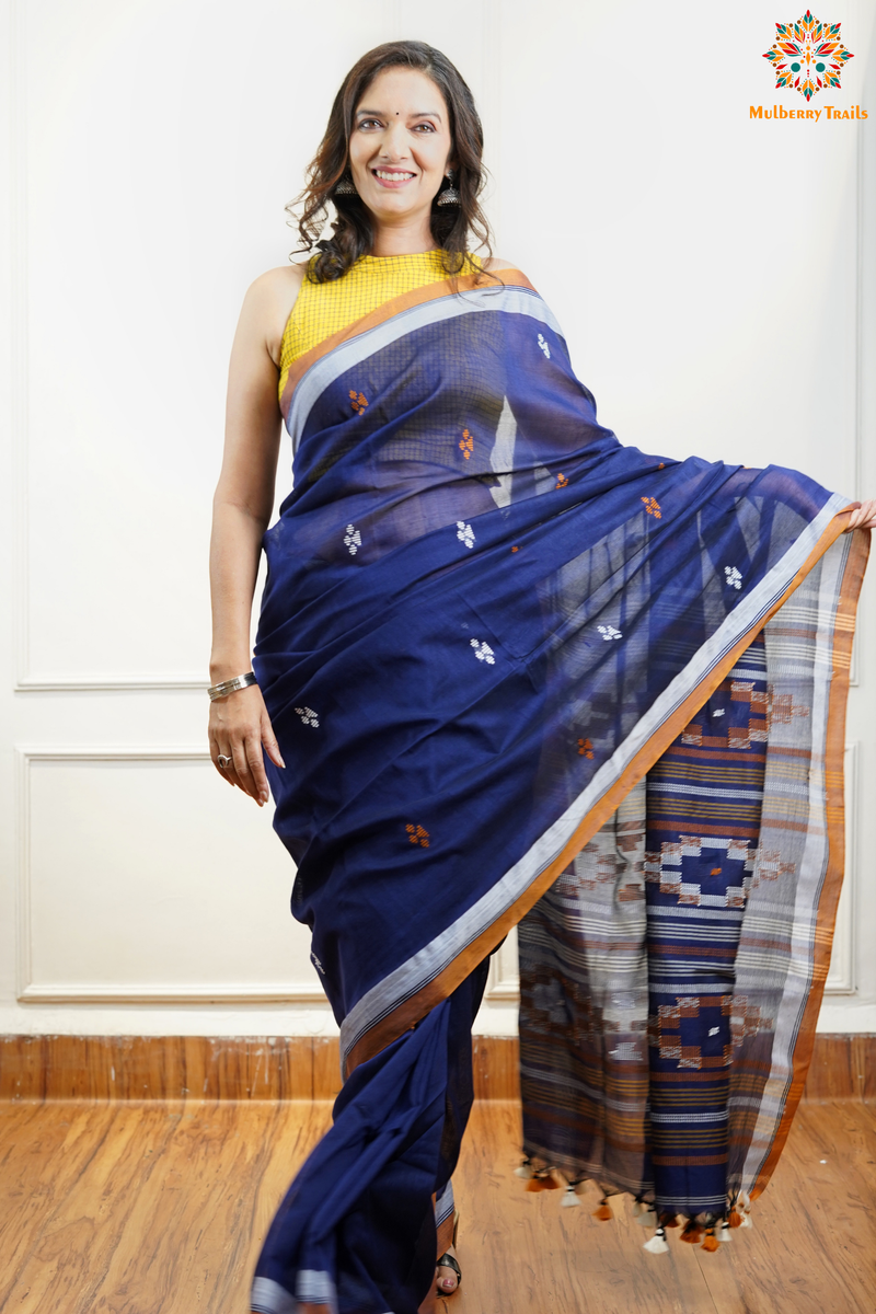 Cotton Handloom Saree
Pure Cotton Saree with for office wear. 
Model is wearing cotton saree for office, day outing, casual wear. 
Handloom saree, handloom mark, handwoven saree
Luxury Pure cotton Saree
Premium Sarees for office wear. sankranti, govt festivals, formal occassions, army events