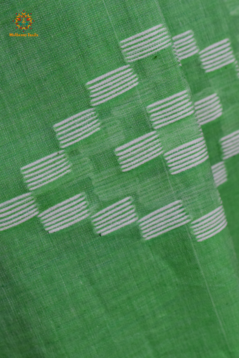 Yami: Flowy Summer Cotton Saree Fresh Green