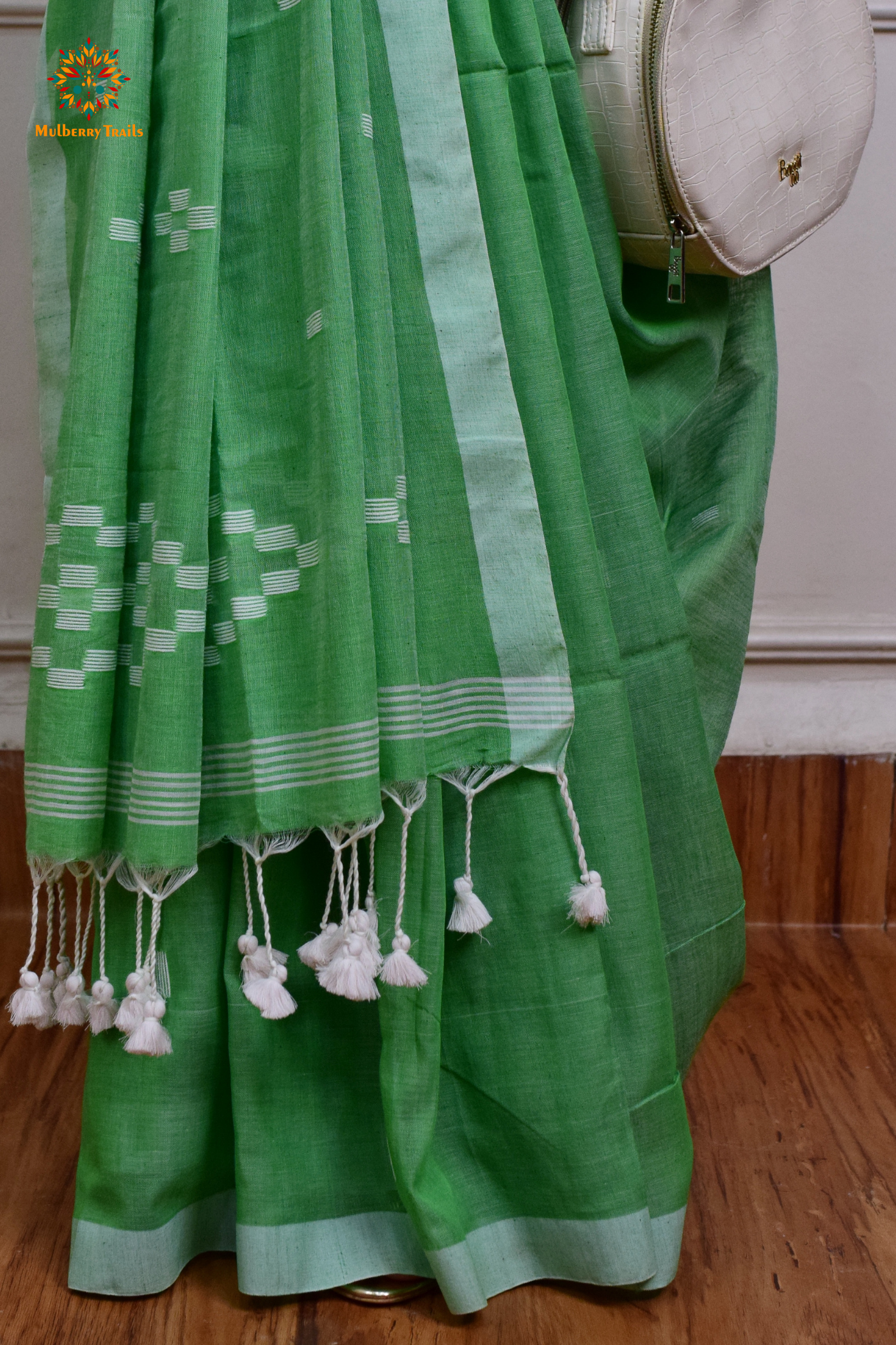 Yami: Flowy Summer Cotton Saree Fresh Green