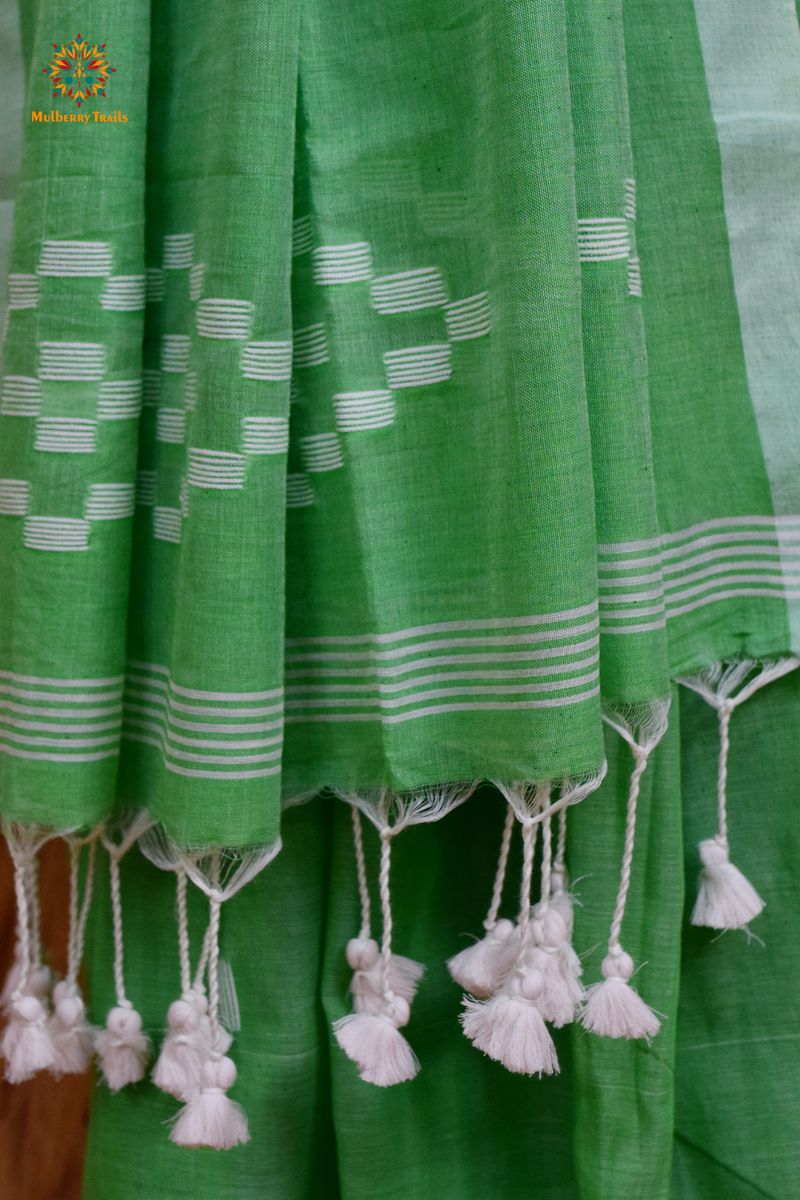 Yami: Flowy Summer Cotton Saree Fresh Green