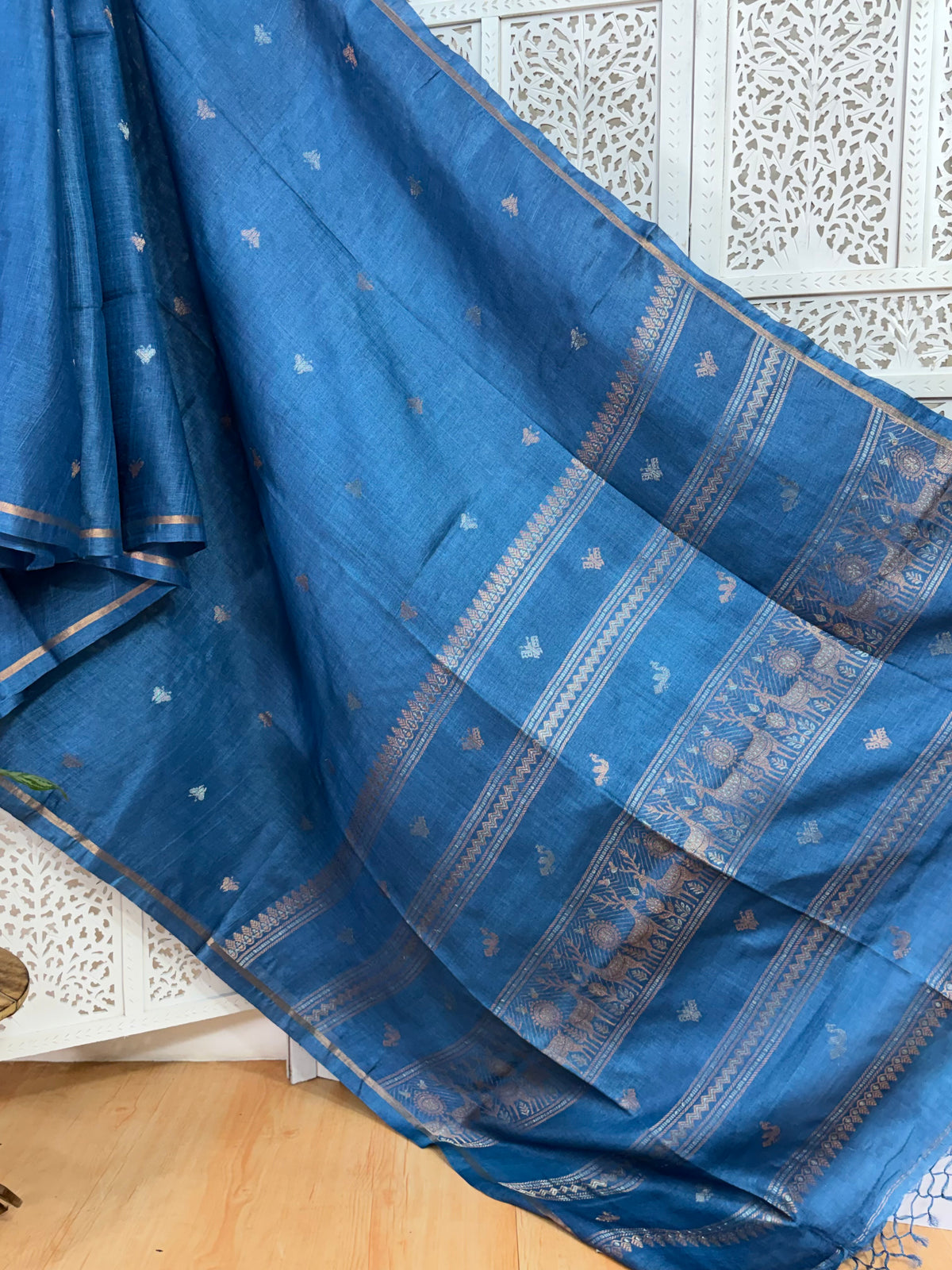 Meghana: Premiun Tusser silk Saree_Blue deer motif
