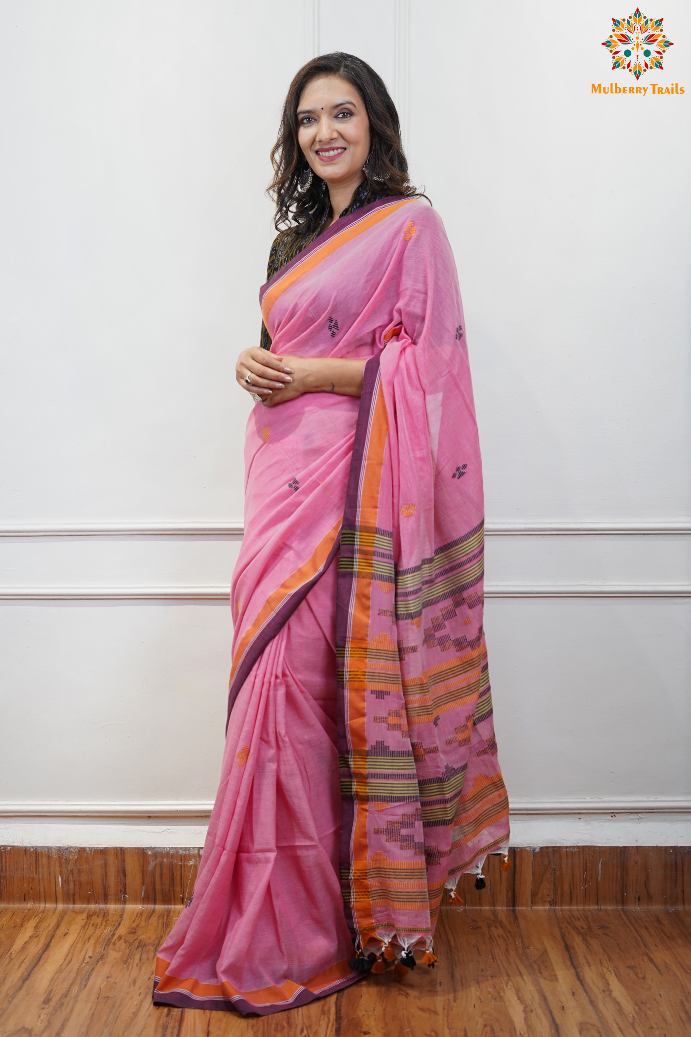 Cotton Handloom Saree
Pure Cotton Saree with for office wear. 
Model is wearing cotton saree for office, day outing, casual wear. 
Handloom saree, handloom mark, handwoven saree
Luxury Pure cotton Saree
Premium Sarees for office wear. sankranti, govt festivals, formal occassions, army events