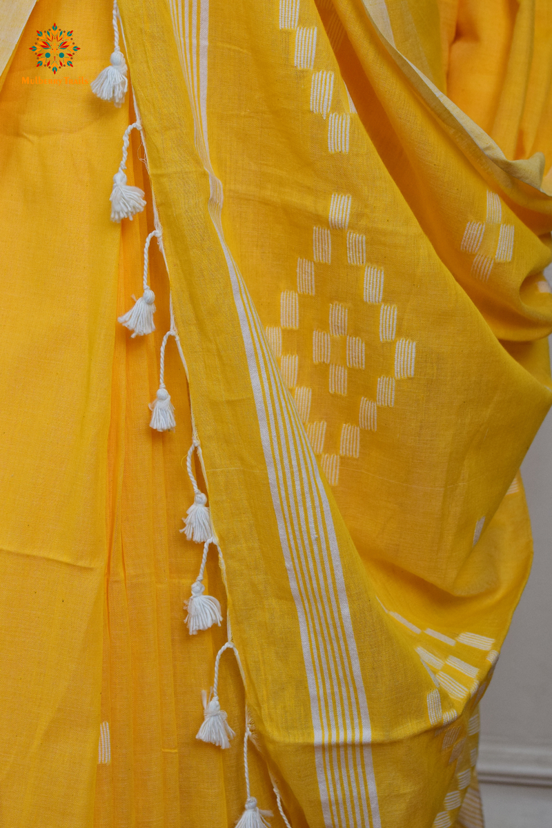 Yami: Flowy Summer Cotton Saree Yellow