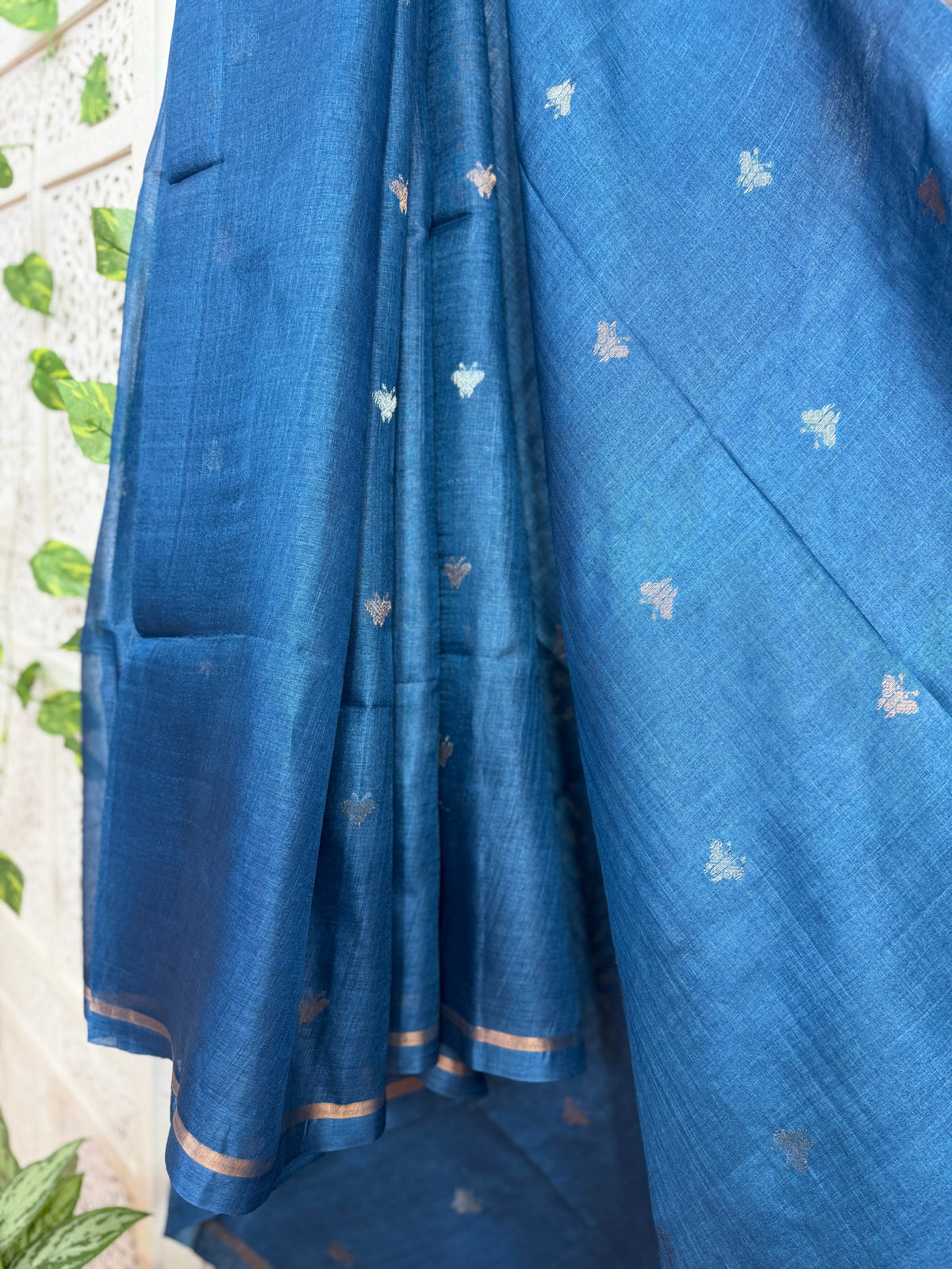 Meghana: Premiun Tusser silk Saree_Blue deer motif