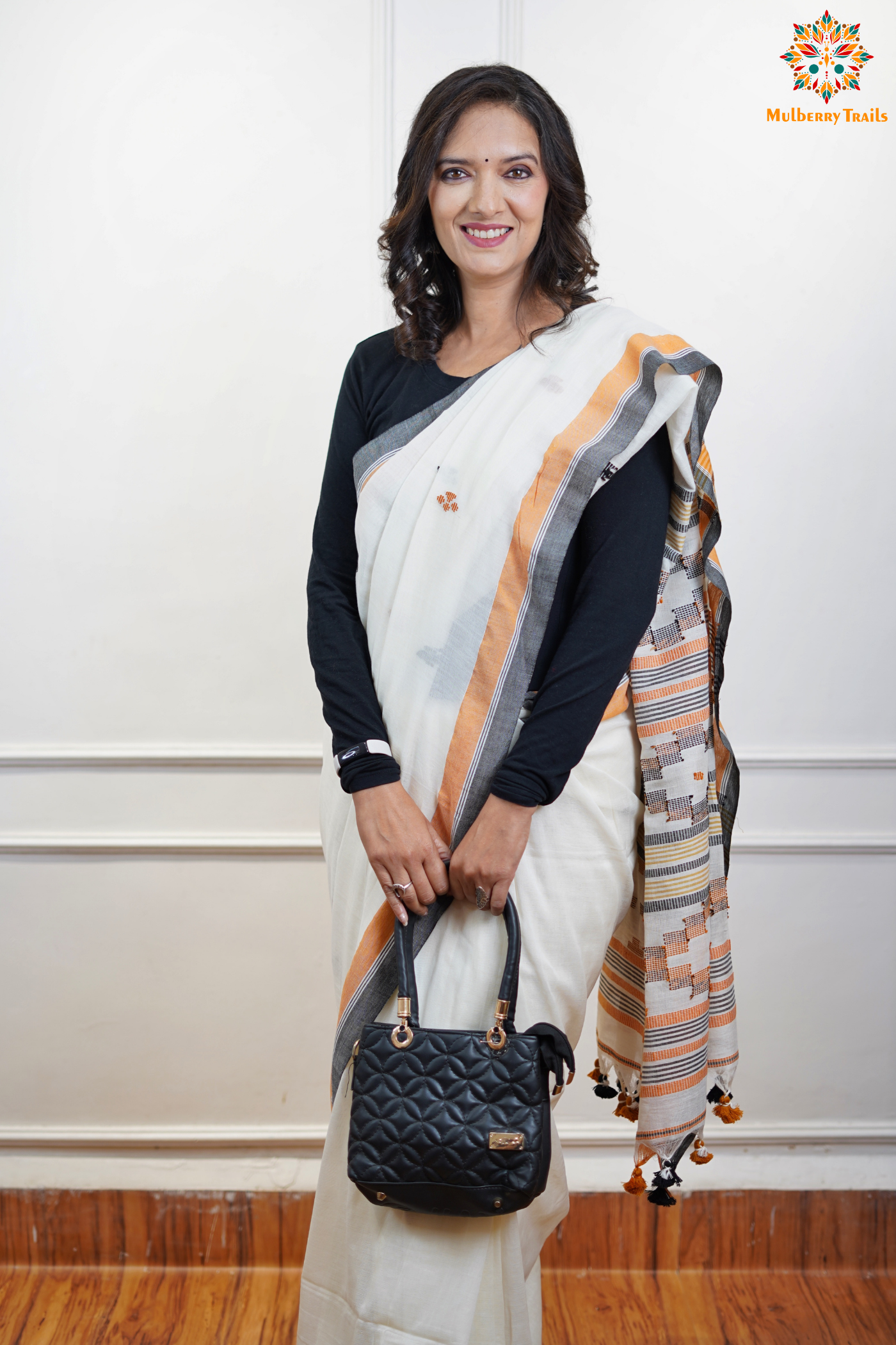 Cotton Handloom Saree
Pure Cotton Saree with for office wear. 
Model is wearing cotton saree for office, day outing, casual wear. 
Handloom saree, handloom mark, handwoven saree
Luxury Pure cotton Saree
Premium Sarees for office wear. sankranti, govt festivals, formal occassions, army events